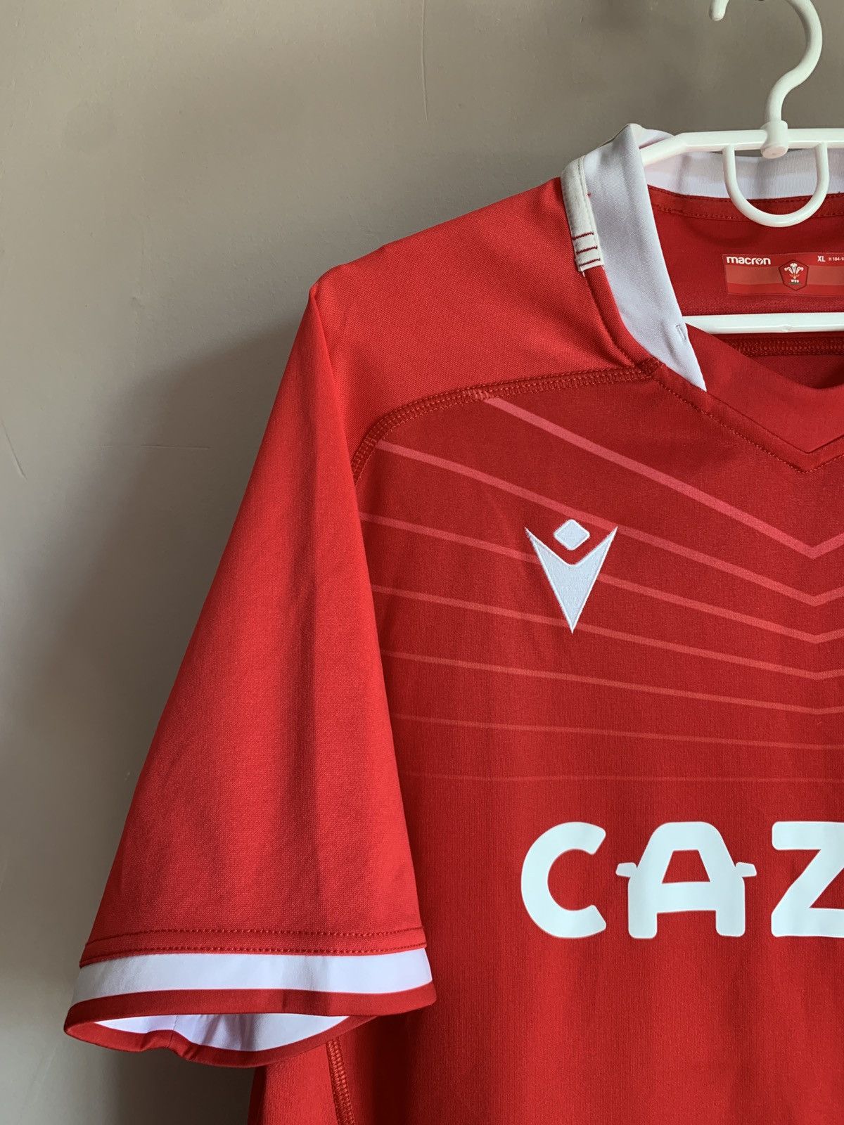 Macron Wales Home Rugby Union Shirt Macron Jersey Size XL Size US XL / EU 56 / 4 - 3 Thumbnail