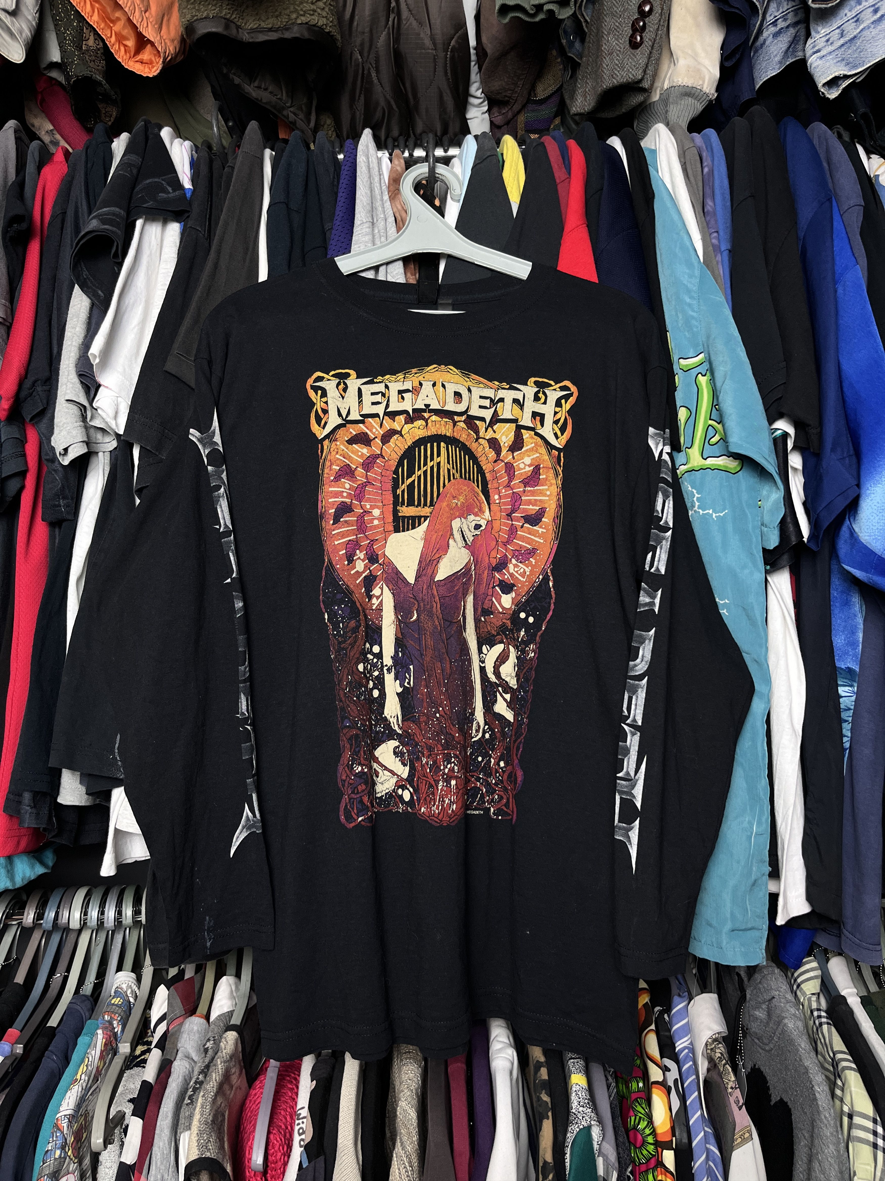 Band Tees MEGADETH VINTAGE Y2K RARE FADED LONG SLEEVE T SHIRT - 1331 Size US L / EU 52-54 / 3 - 1 Thumbnail