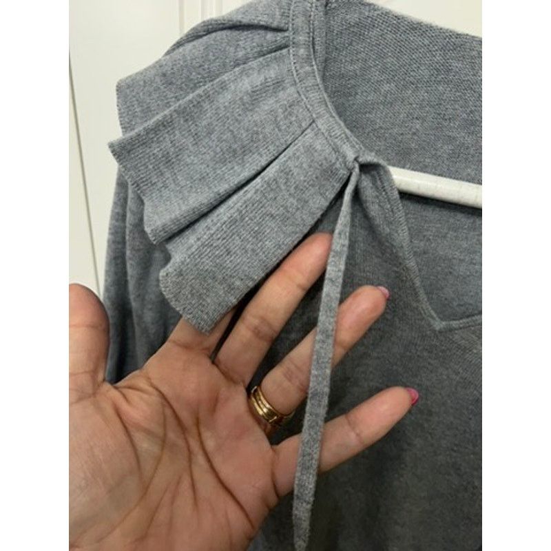 Michael Kors Michael Kors Women's XL Gray Ruffled Knit Pullover Sweater Size XL / US 12-14 / IT 48-50 - 3 Thumbnail