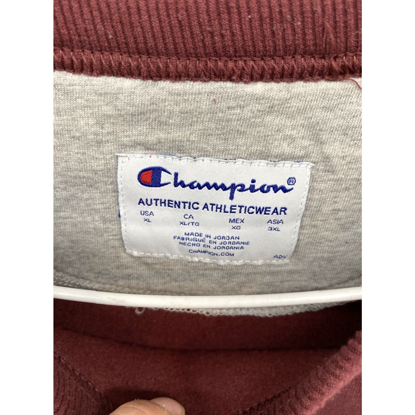 Champion VINTAGE Champion Crewneck Sweatshirt Mens Small Logo XL Red 90s Logo Vintage Mens Sweatshirt Crew Neck XL Champion Shirt Size US XL / EU 56 / 4 - 2 Thumbnail