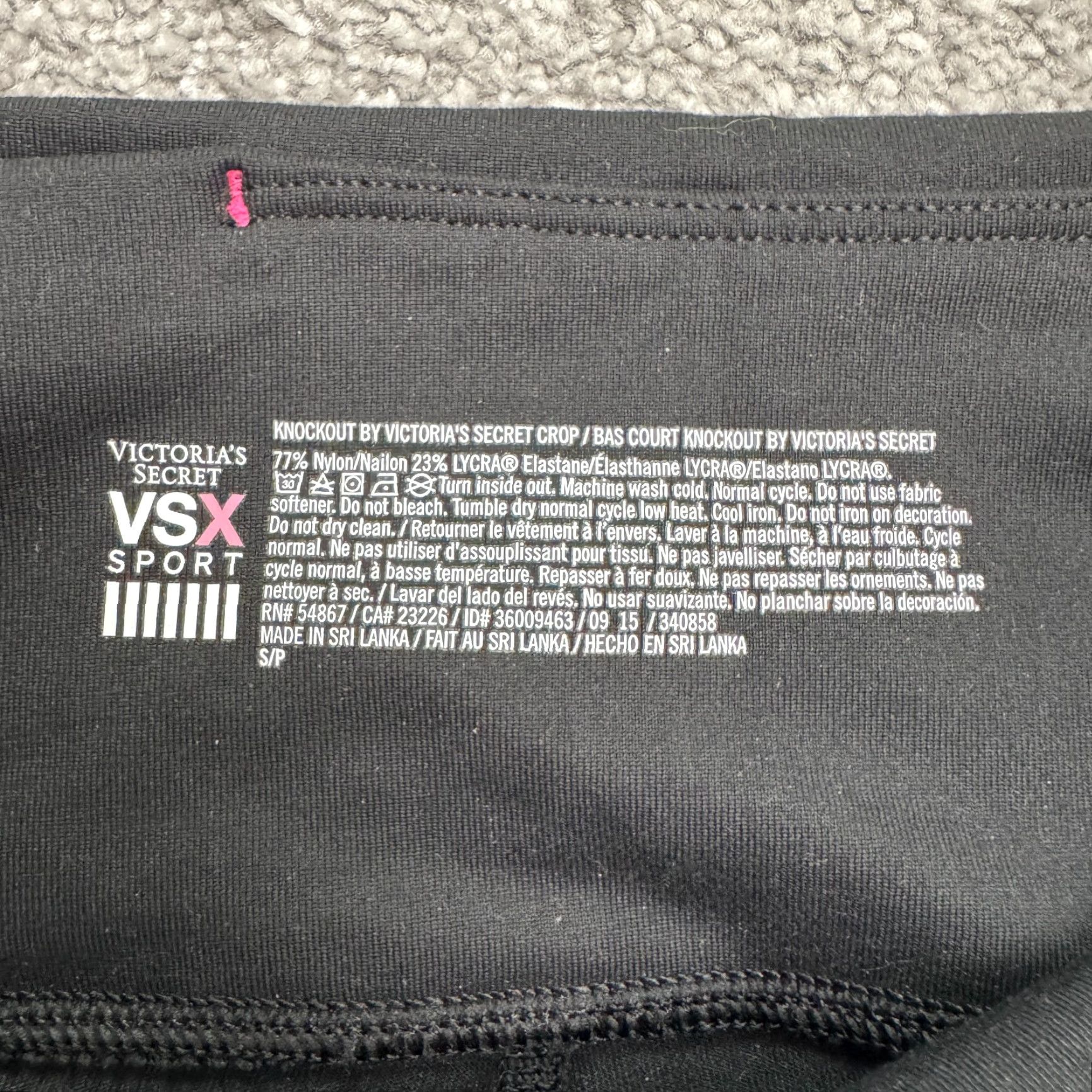 Victoria's Secret VINTAGE Victoria's Secret VSX Sport Knockout Crop Active Leggings Women S Black NWOT Size 28" / US 6 / IT 42 - 6 Thumbnail
