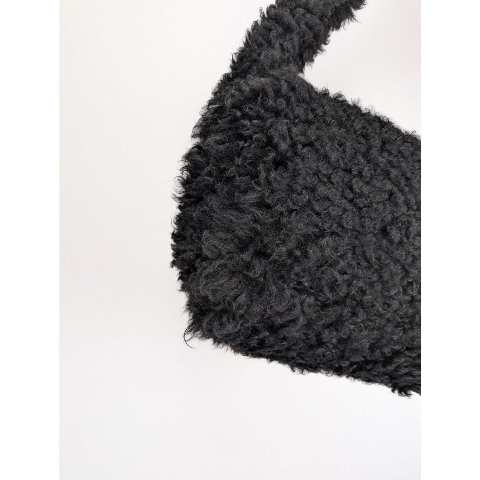 Saint Laurent Paris o1rshd1 Size: OS / Men Shaggy Crossbody Bag in Black Size ONE SIZE - 11 Thumbnail