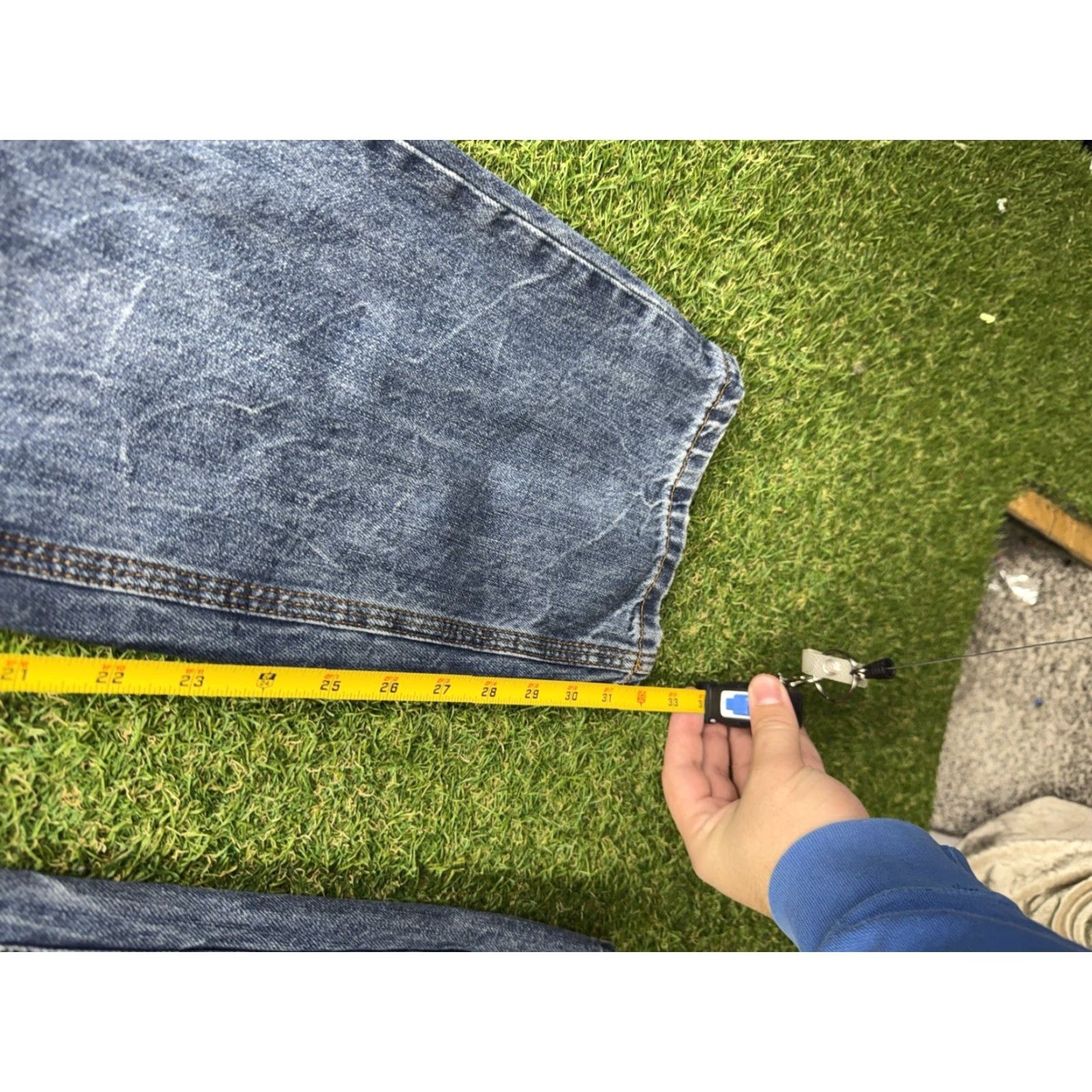 Sean John VINTAGE Sean John Jeans Mens 36 Medium Wash Denim Skater 90s Grunge Hip Hop City Punk Cargo 3D USA Logo 5-Pocket Style Relaxed Mens Size US 36 / EU 52 - 5 Thumbnail