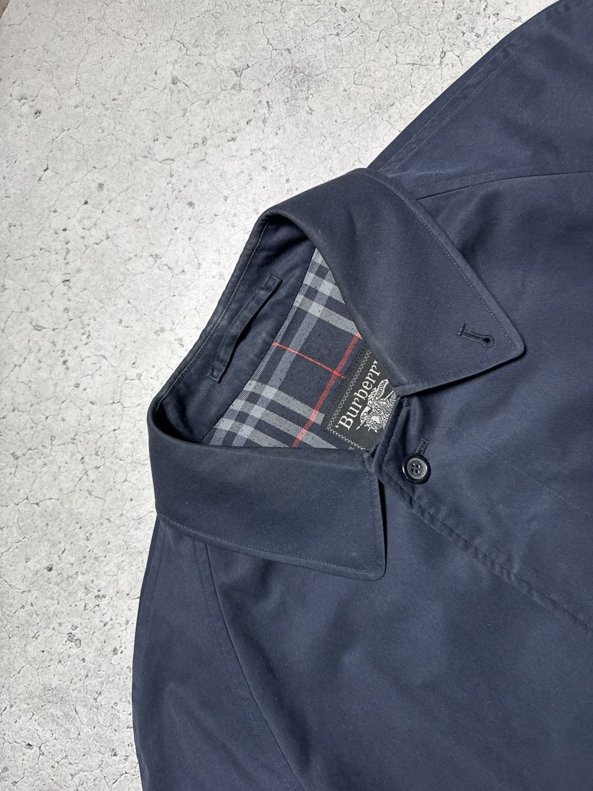 Burberry Burberrys Vintage 90’s Trench Coat Jacket Navy Size US XL / EU 56 / 4 - 5 Thumbnail