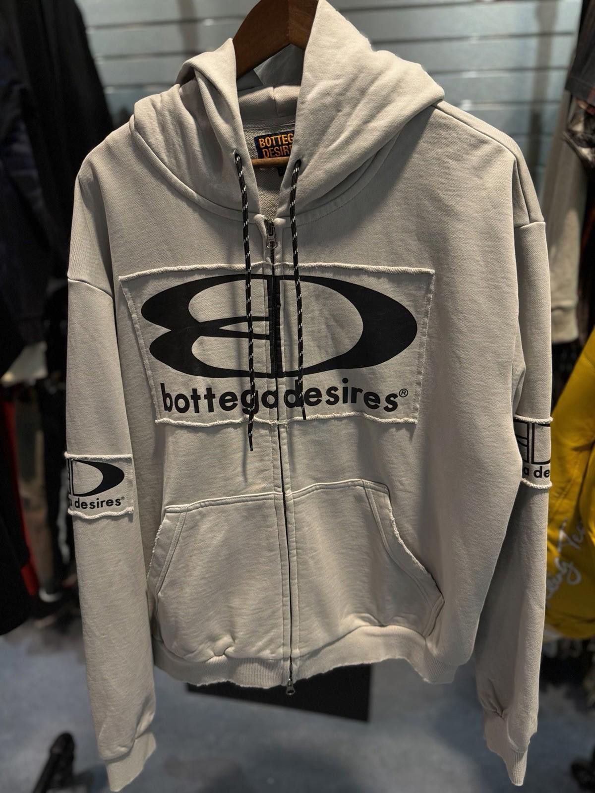 Bottega Desires Bottega Desires Grey Zip-Up Hoodie Brand New Size (XXL) Size US XXL / EU 58 / 5 - 1 Thumbnail