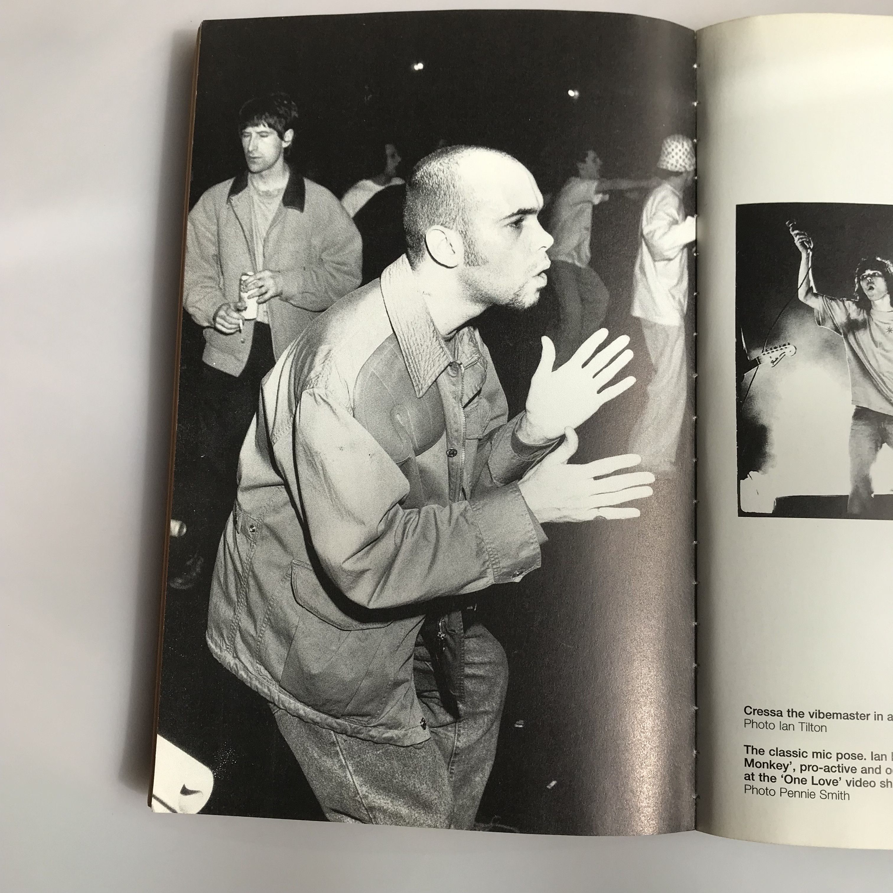 Other UK Vintage First Publish 1997 The Stone Roses Size ONE SIZE - 7 Thumbnail