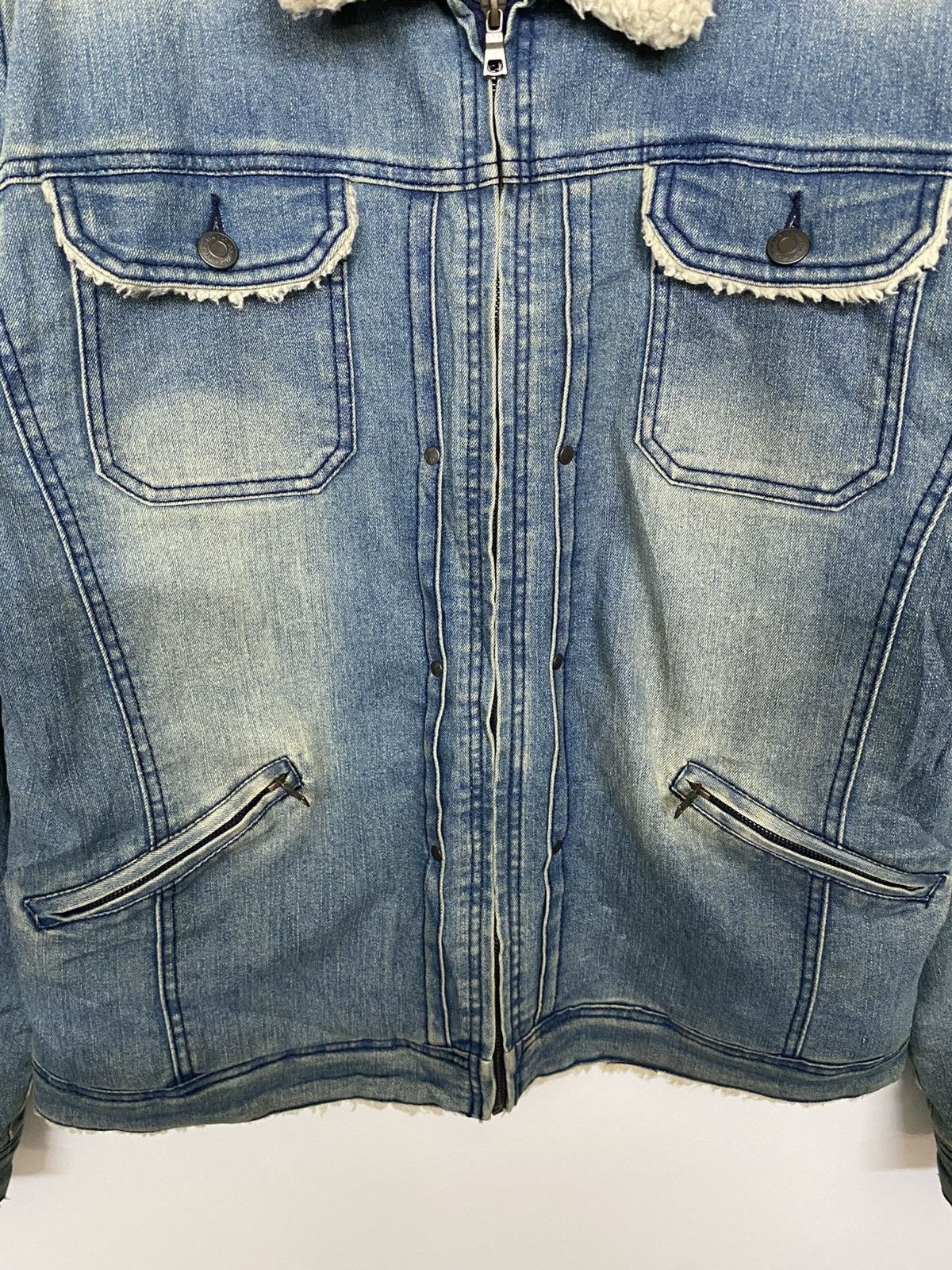 In The Attic Rare 2000s In The Attic Sherpa Denim Jacket Size US L / EU 52-54 / 3 - 3 Thumbnail