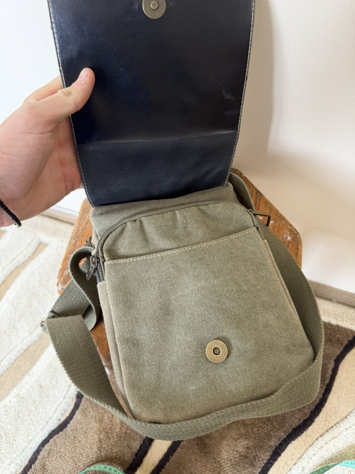 Diesel Vintage Diesel Distressed Leather Y2K Messenger Bag Crossbod Size ONE SIZE - 5 Thumbnail