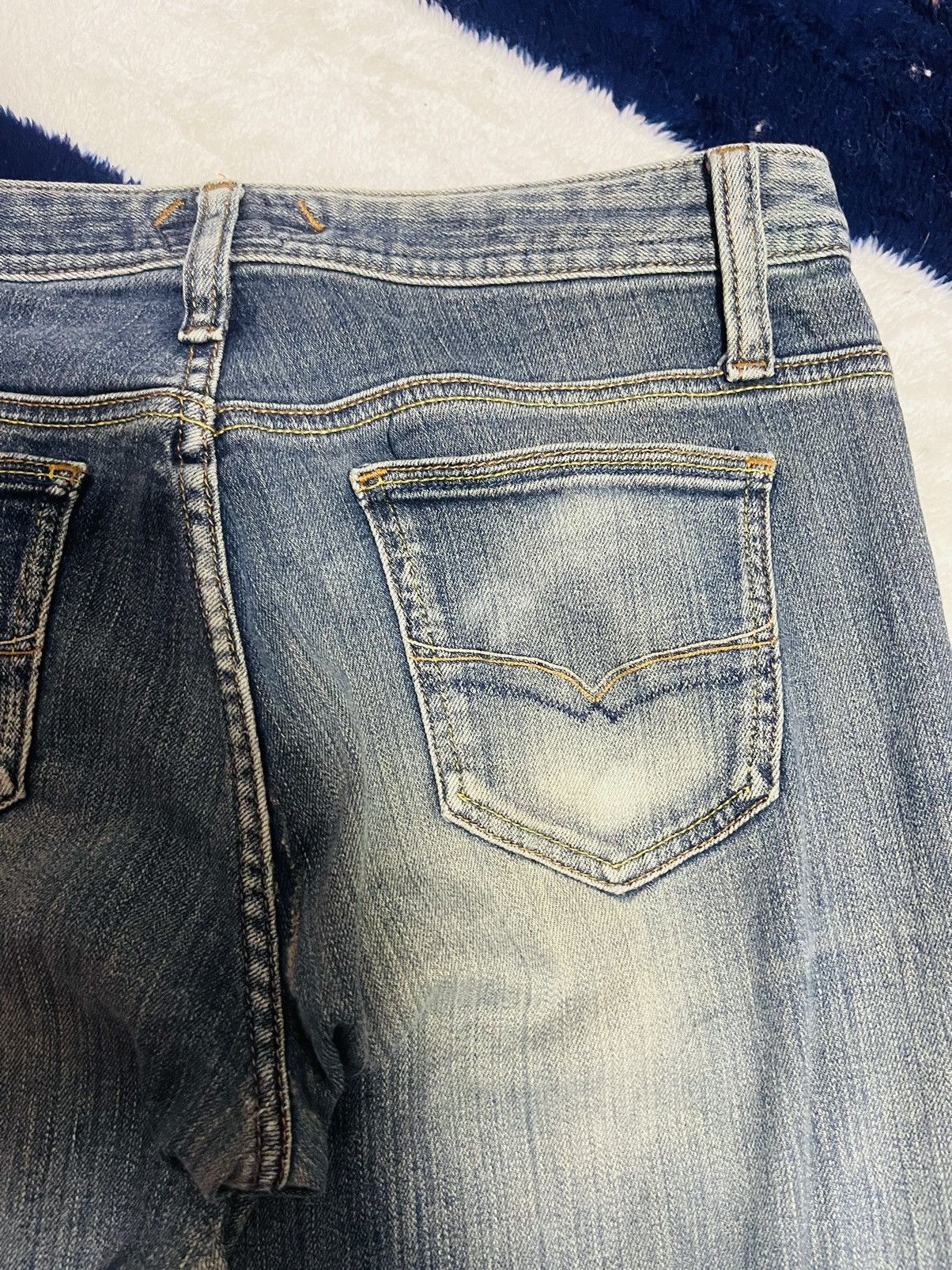 Jean × The Unbranded Brand Unbranded Flare Jeans (15) Size 30" / US 8 / IT 44 - 3 Thumbnail