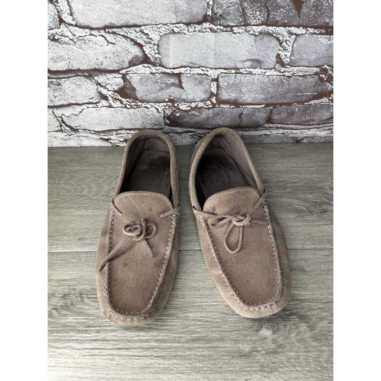 Tod's Tod's Gommino Fuchsia Pink Suede Leather Moccasin Shoes Men Size US 6 / EU 39 - 2 Thumbnail