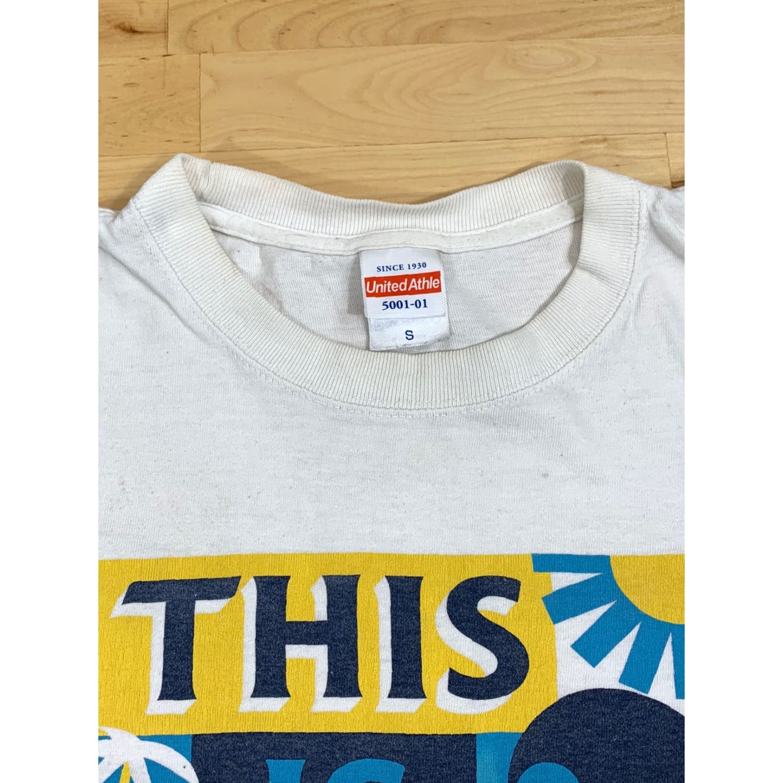 Vintage United Athle This Is Living Corona Extra White Shirt S Crew Neck Men Short Sleeve 1554 Beer Vintage? Size US S / EU 44-46 / 1 - 5 Thumbnail