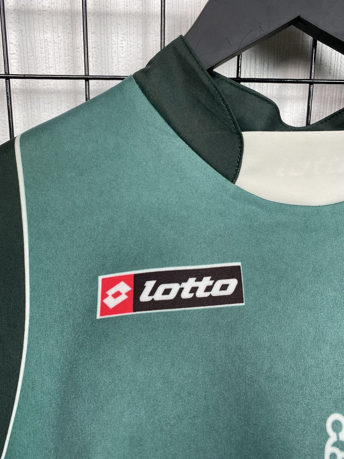 Lotto Sport Rare Santiago Wanderers Lotto 2005 soccer jersey camiseta Size US S / EU 44-46 / 1 - 9 Thumbnail