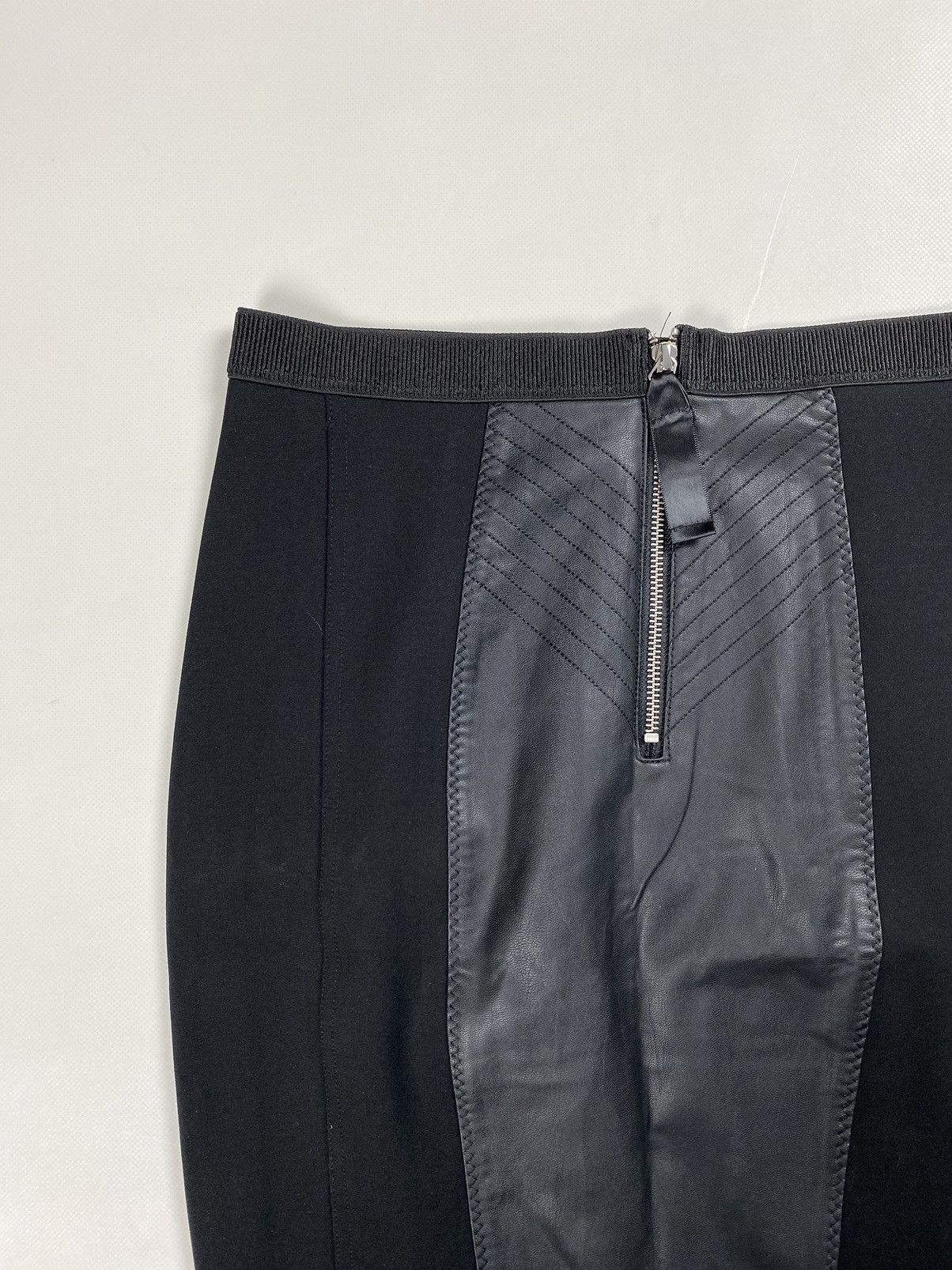 Jean Paul Gaultier Jean Paul Gaultier Lindex ladies pencil skirt size M Size 26" / US 2 / IT 38 - 7 Thumbnail