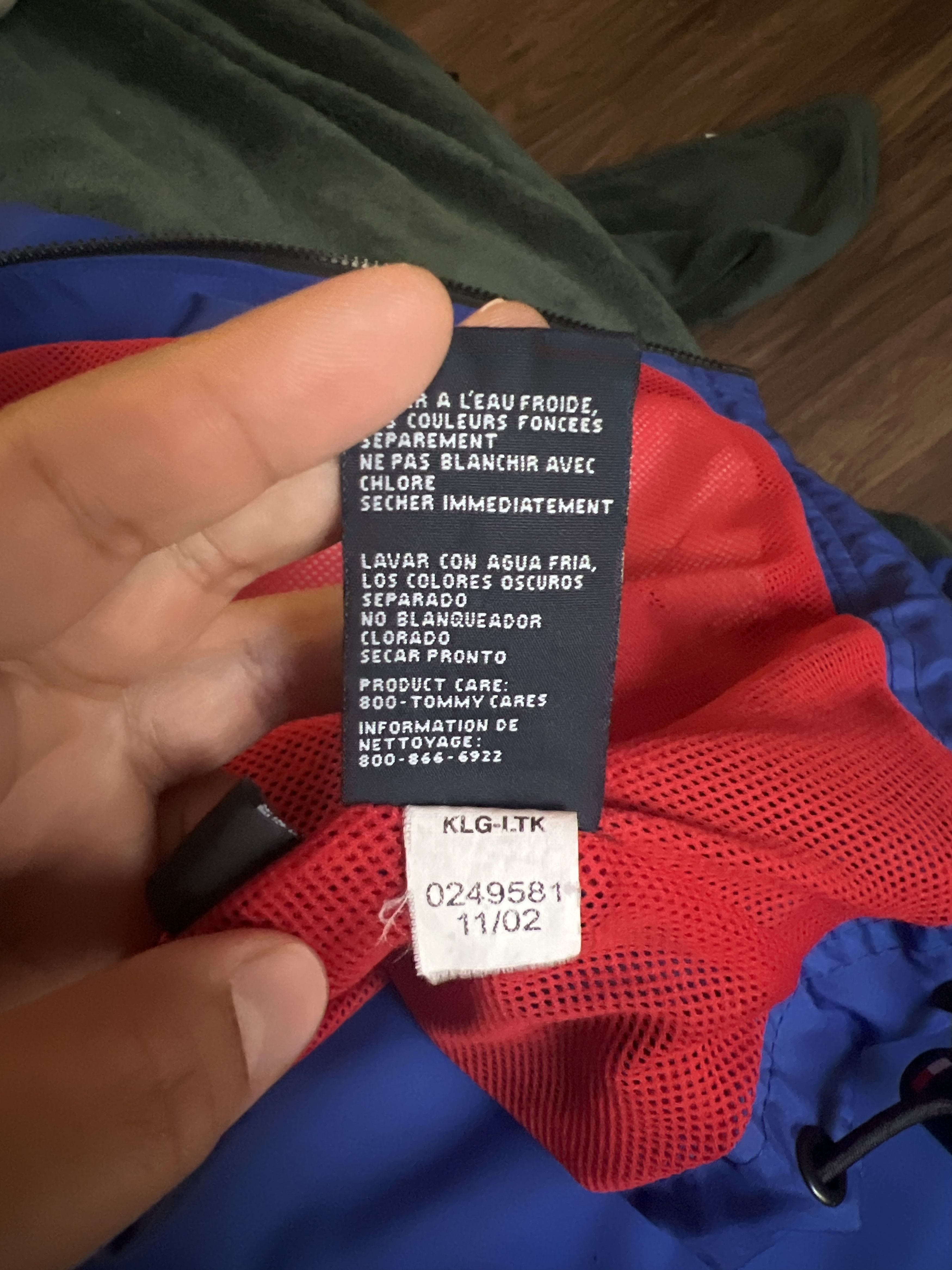 Tommy Hilfiger Vintage Tommy Hilfiger Jeans THJ 85 Windbreaker (2002) Size US L / EU 52-54 / 3 - 6 Thumbnail