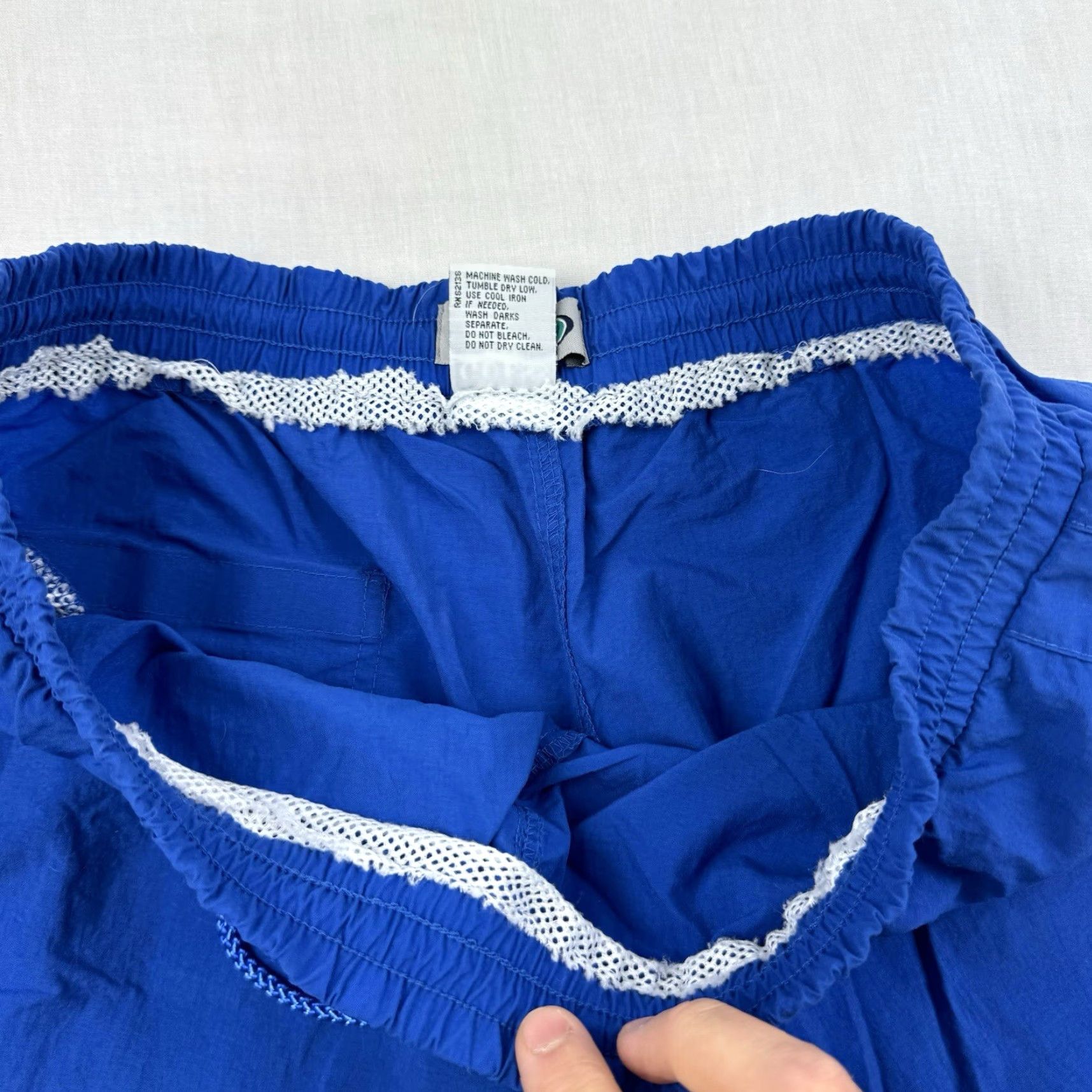 Guess VINTAGE GUESS Swim Trunks Adult 2XL Blue 90s Y2K Hipster Mens Size US 39 - 3 Thumbnail