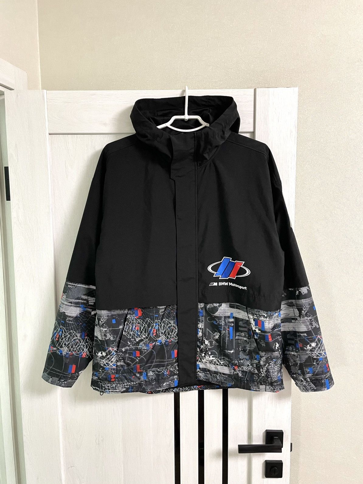 BMW Puma BMW M Motorsport Jacket Hooded Windbreaker Racing Size US S / EU 44-46 / 1 - 8 Thumbnail