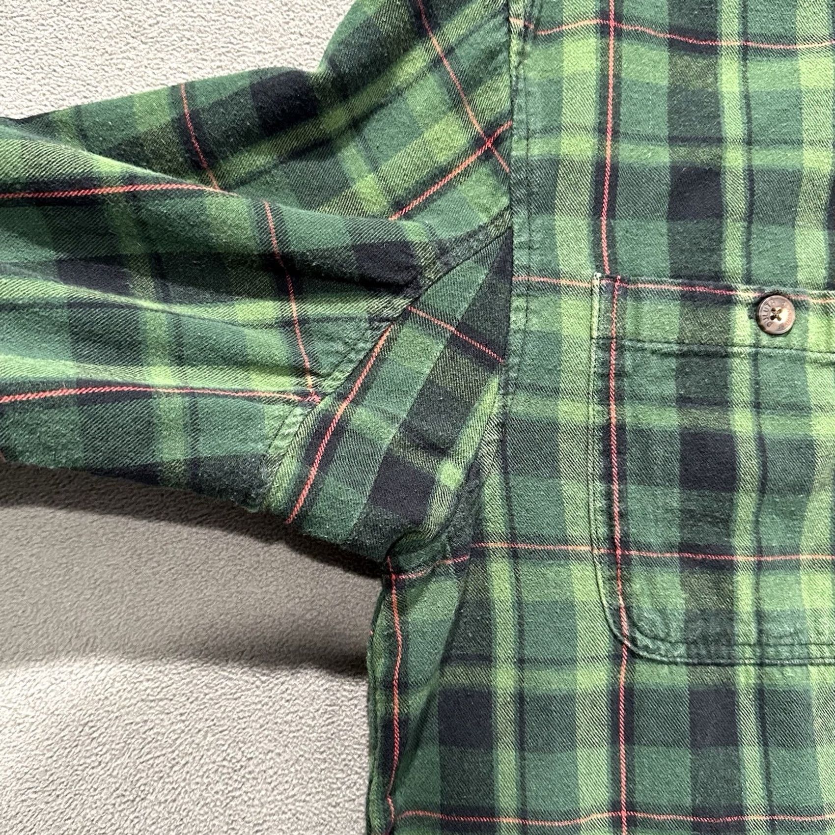 Vintage Duluth Shirt Men Large Green Plaid Free Swingin’ Flannel Relaxed Fit EUC Size US L / EU 52-54 / 3 - 5 Thumbnail