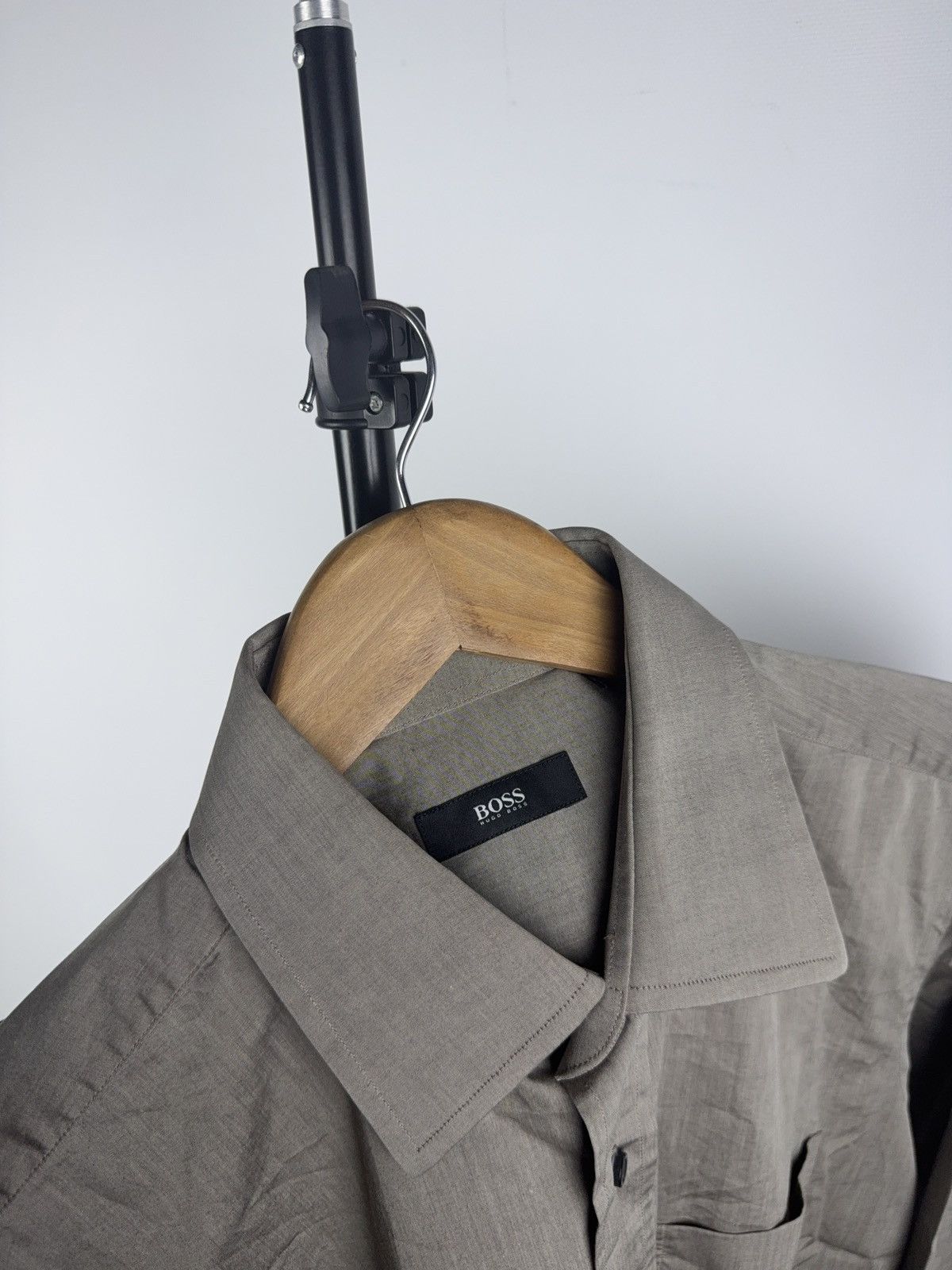 Hugo Boss Hugo BOSS Italian Fabric Dress Shirt Taupe Cotton 40 15 3/4 Size US L / EU 52-54 / 3 - 5 Thumbnail