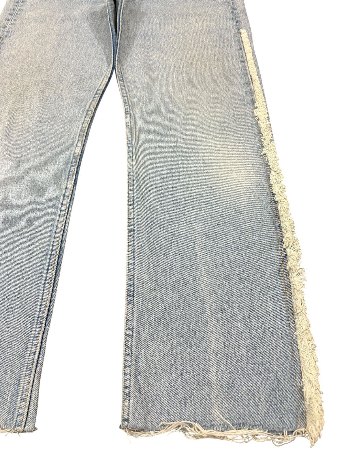 Levi's Vintage 90s Levis 501 Light Wash Distressed Jeans Size US 31 - 7 Thumbnail