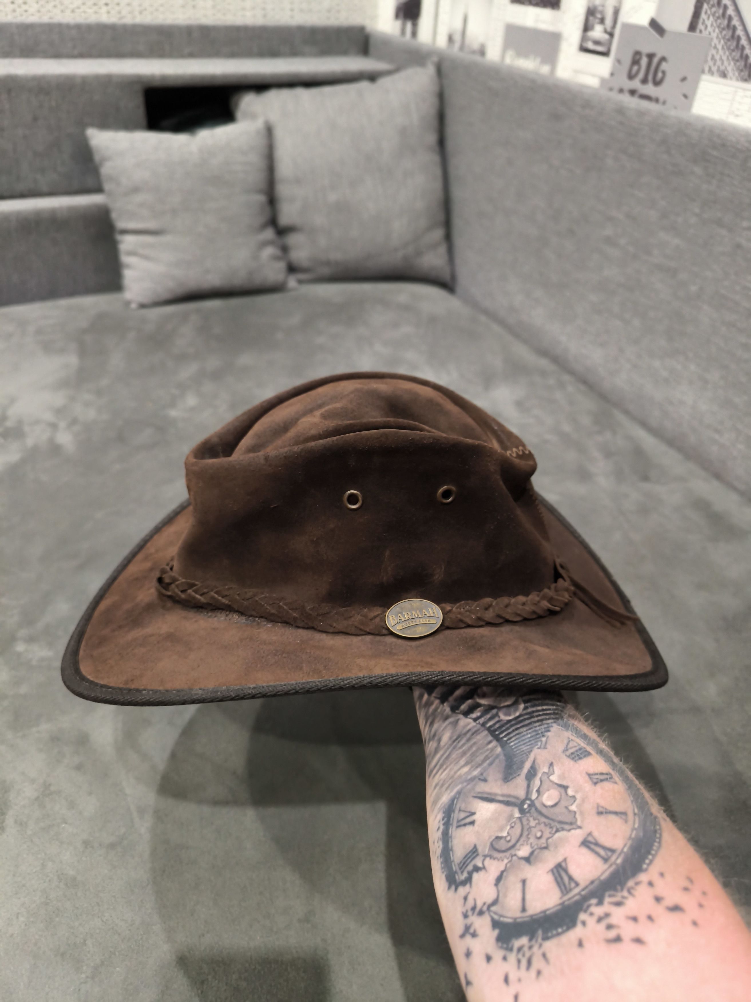 Other Men's Barmah Squashy Leather Hat Size Large Australian Size 34 - 1 Thumbnail
