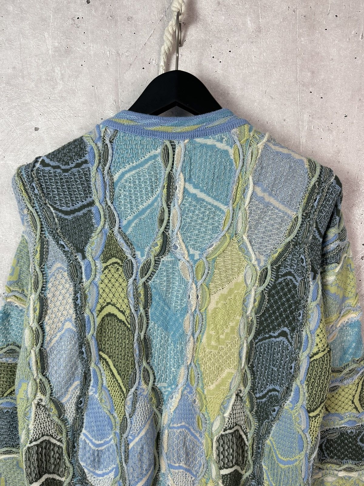 Vintage Vintage Coggi Style Wool Blue Knit Embroidered Cardigan Size US M / EU 48-50 / 2 - 10 Thumbnail