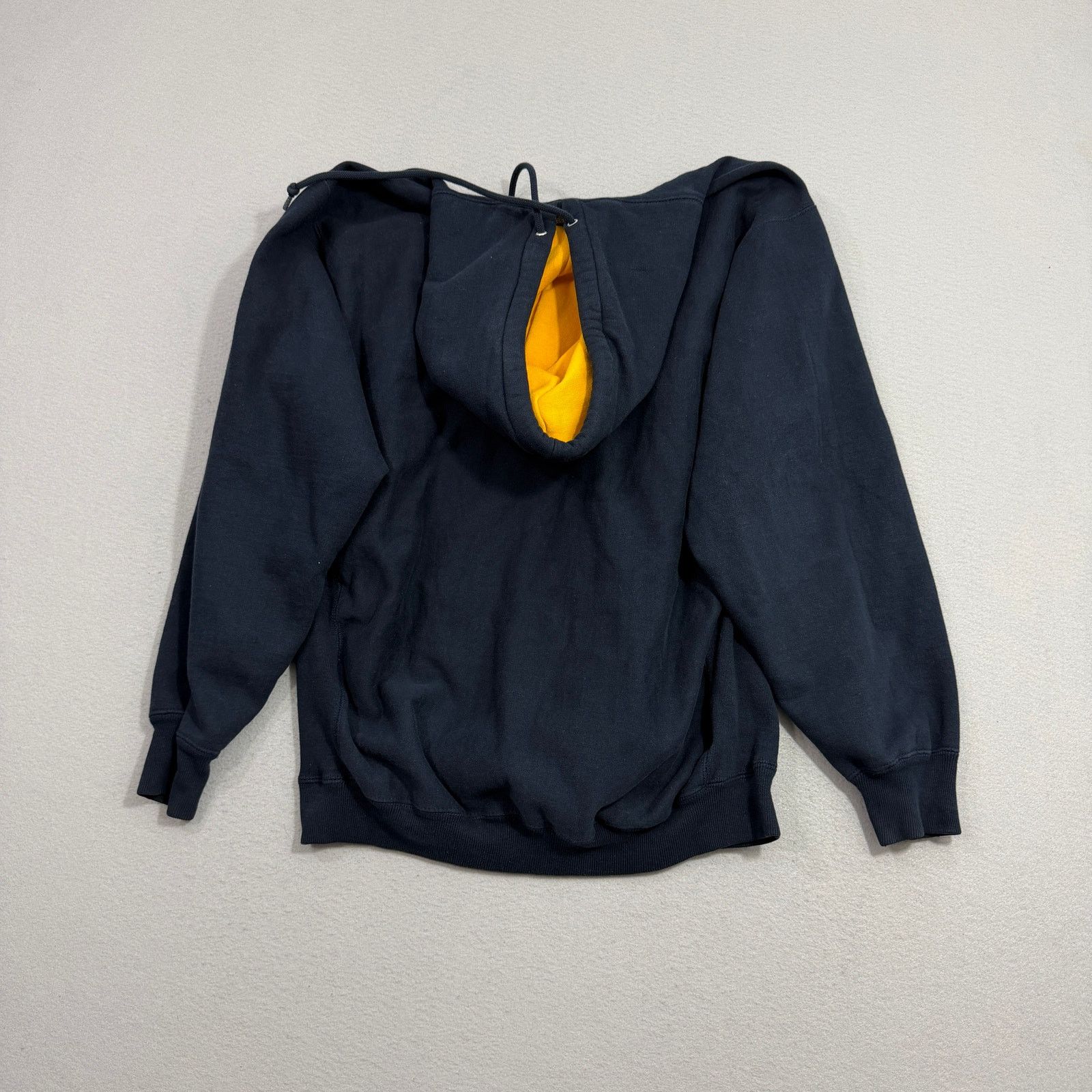 Vintage Vintage Michigan Wolverines Hoodie Men's Large Blue Yellow Size US L / EU 52-54 / 3 - 7 Thumbnail