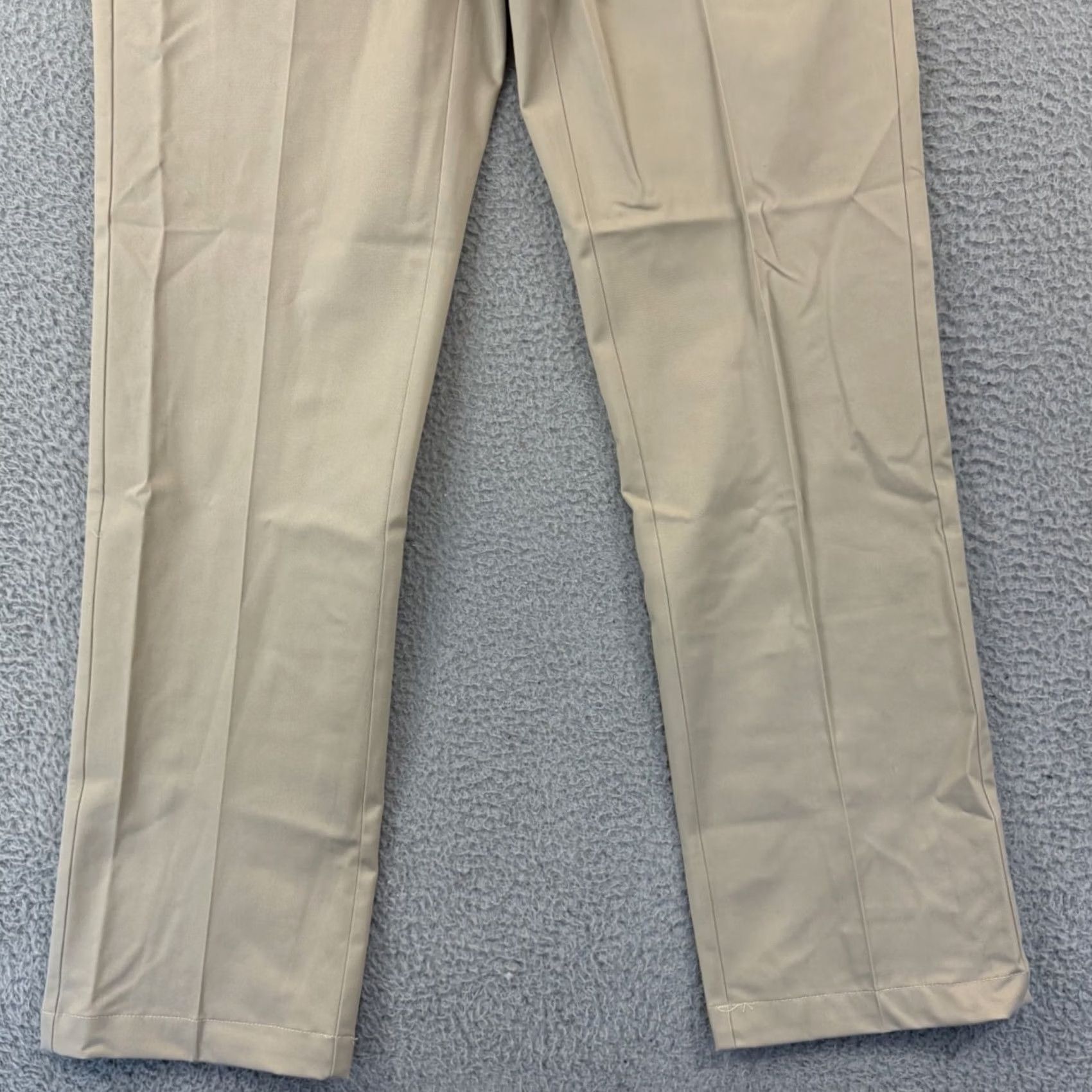 Orvis Orvis Pants Men’s 35 X 34 Beige Khaki Pleated Twill Chino Outdoor Casual Regular Size US 35 - 2 Thumbnail