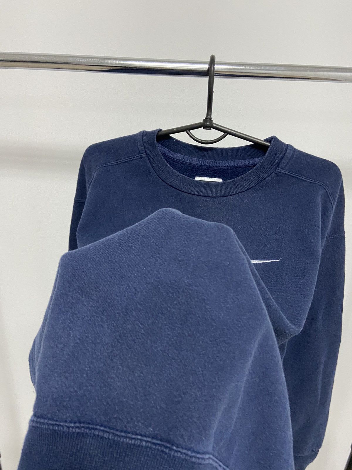 Nike Nike Sweatshirt Small Swoosh Logo Vintage Y2K 90s Size US S / EU 44-46 / 1 - 10 Thumbnail