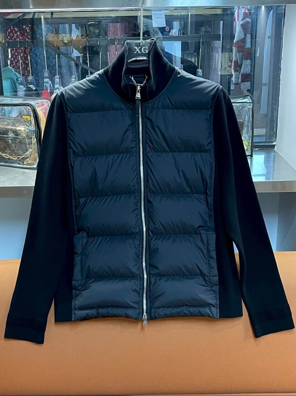Louis Vuitton Louis Vuitton Monogram Down Light Jacket Size S Size US S / EU 44-46 / 1 - 1 Thumbnail
