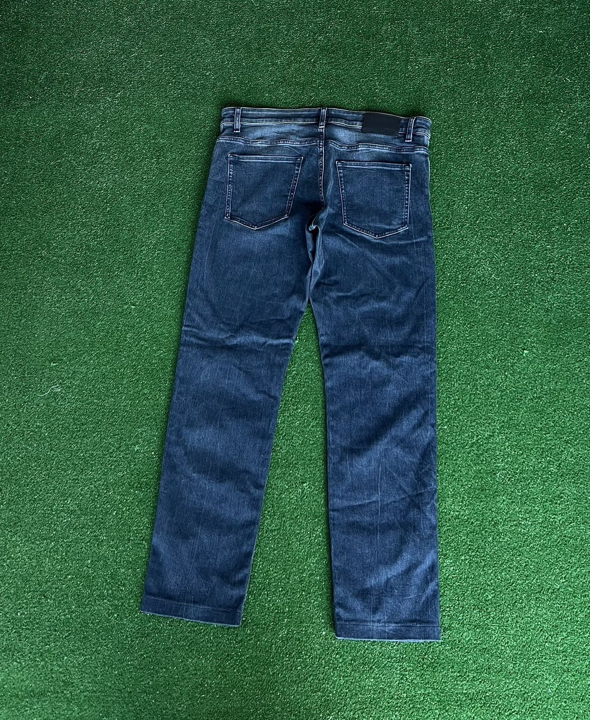 Hugo Boss Hugo Boss jeans Size US 34 / EU 50 - 1 Thumbnail