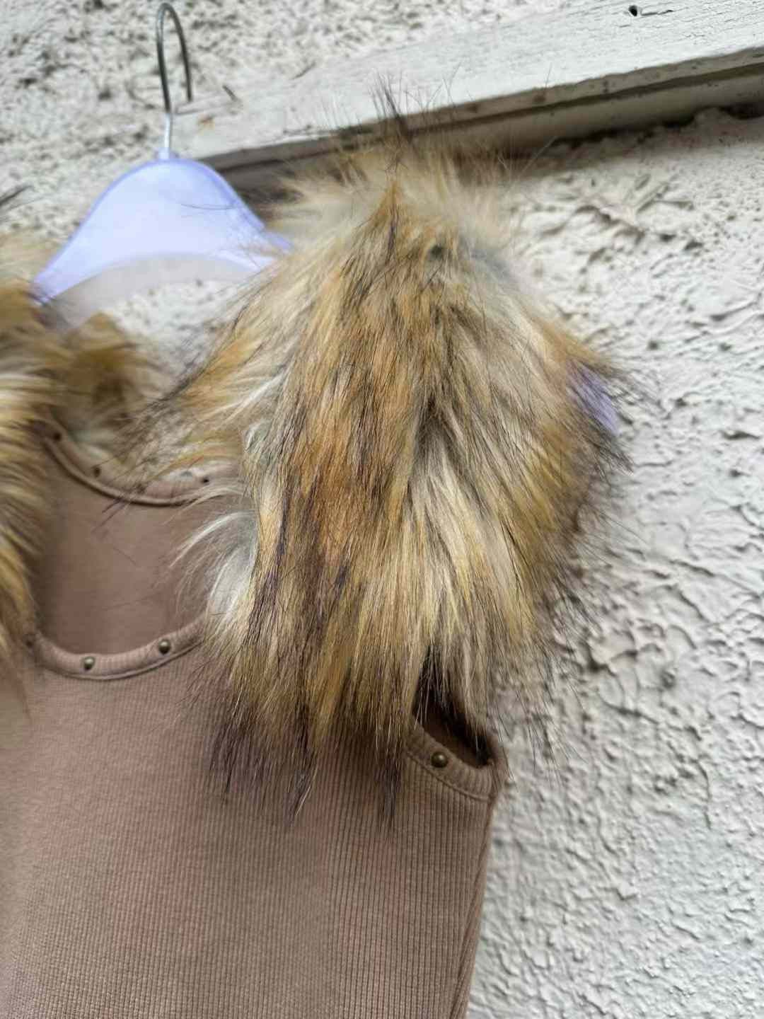 Japanese Brand japanese brand y2k gyaru style faux fur studded tank top Size S / US 4 / IT 40 - 3 Thumbnail
