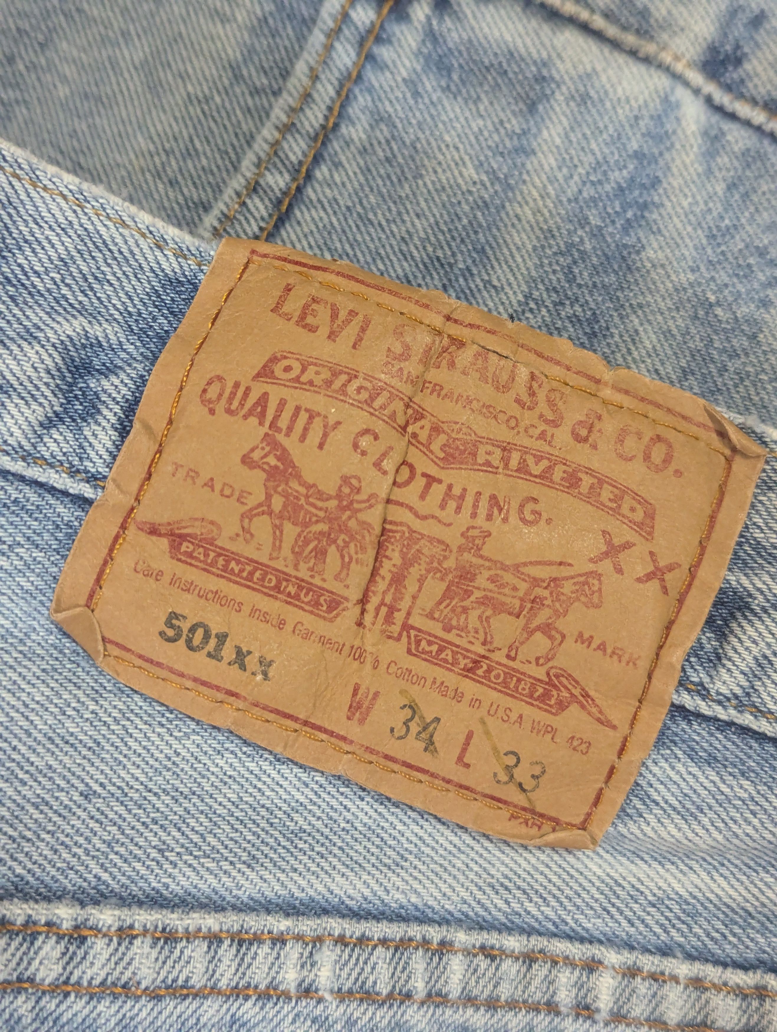 Jean × Levi's × Vintage Vintage 90s Levis 501 Jeans Faded Light Blue Denim Size US 31 - 4 Thumbnail