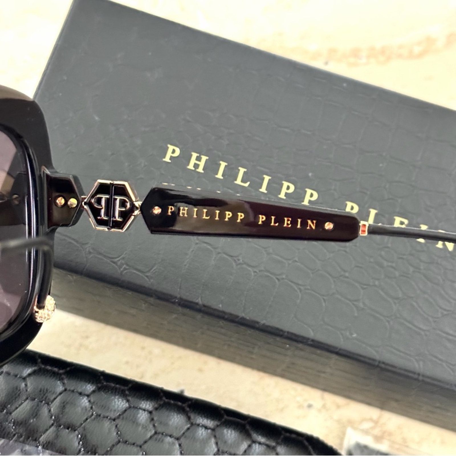Philipp Plein New Philipp Plein Queen SPP065S Col0700 Sunglasses Authentic Size ONE SIZE - 7 Thumbnail