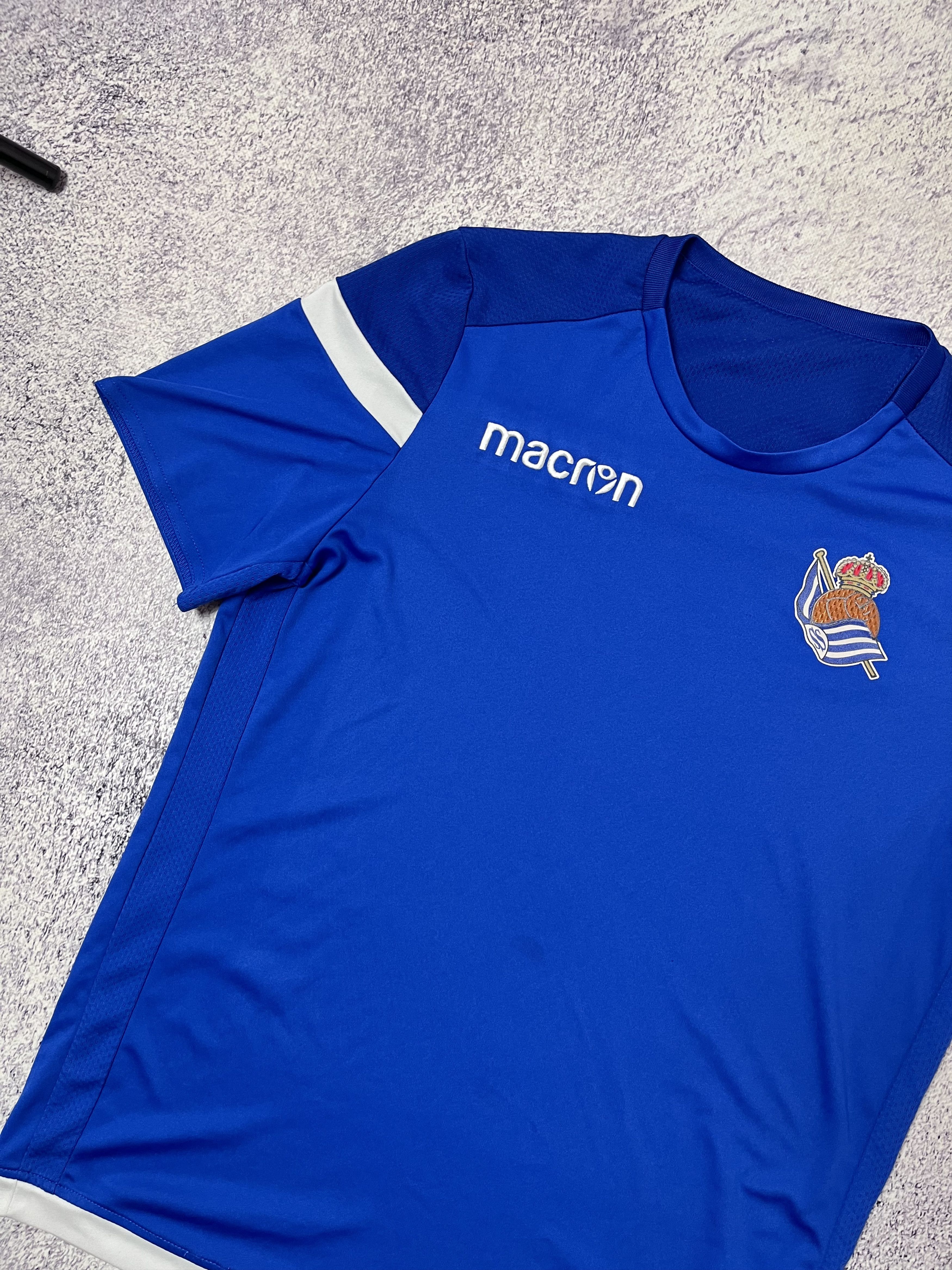 Other MENS soccer jersey macron F.C Real Sociedad size M Size US M / EU 48-50 / 2 - 2 Thumbnail