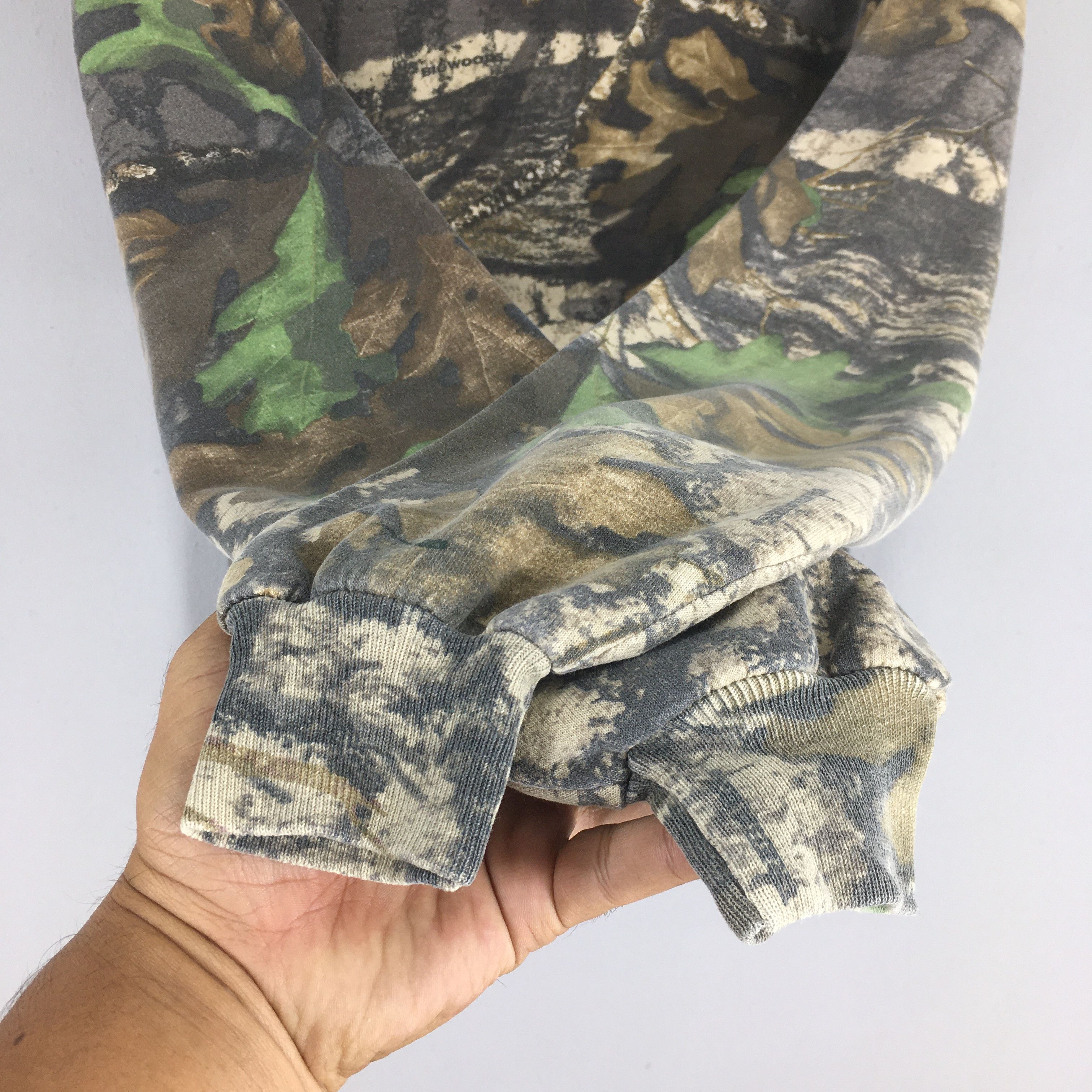 Jerzees × Vintage Vintage Jerzees Outdoors Mossy Oak Camo Sweatshirt XLarge Size US L / EU 52-54 / 3 - 4 Thumbnail