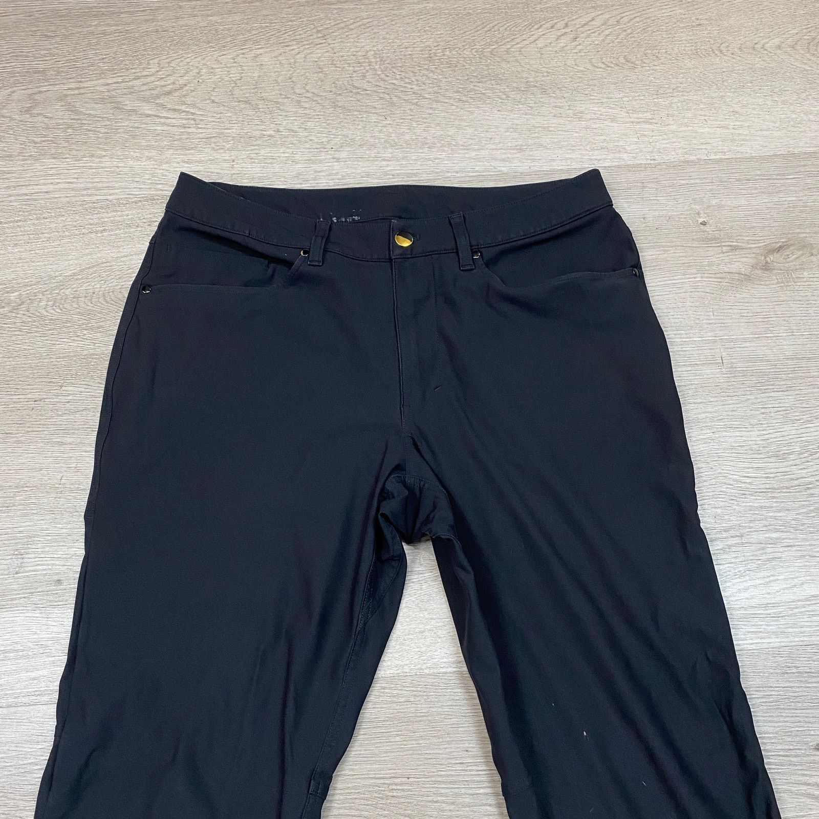 Lululemon Lululemon Athletica ABC Classic Fit 5 Pocket Pants 32x29 Size US 32 / EU 48 - 2 Thumbnail
