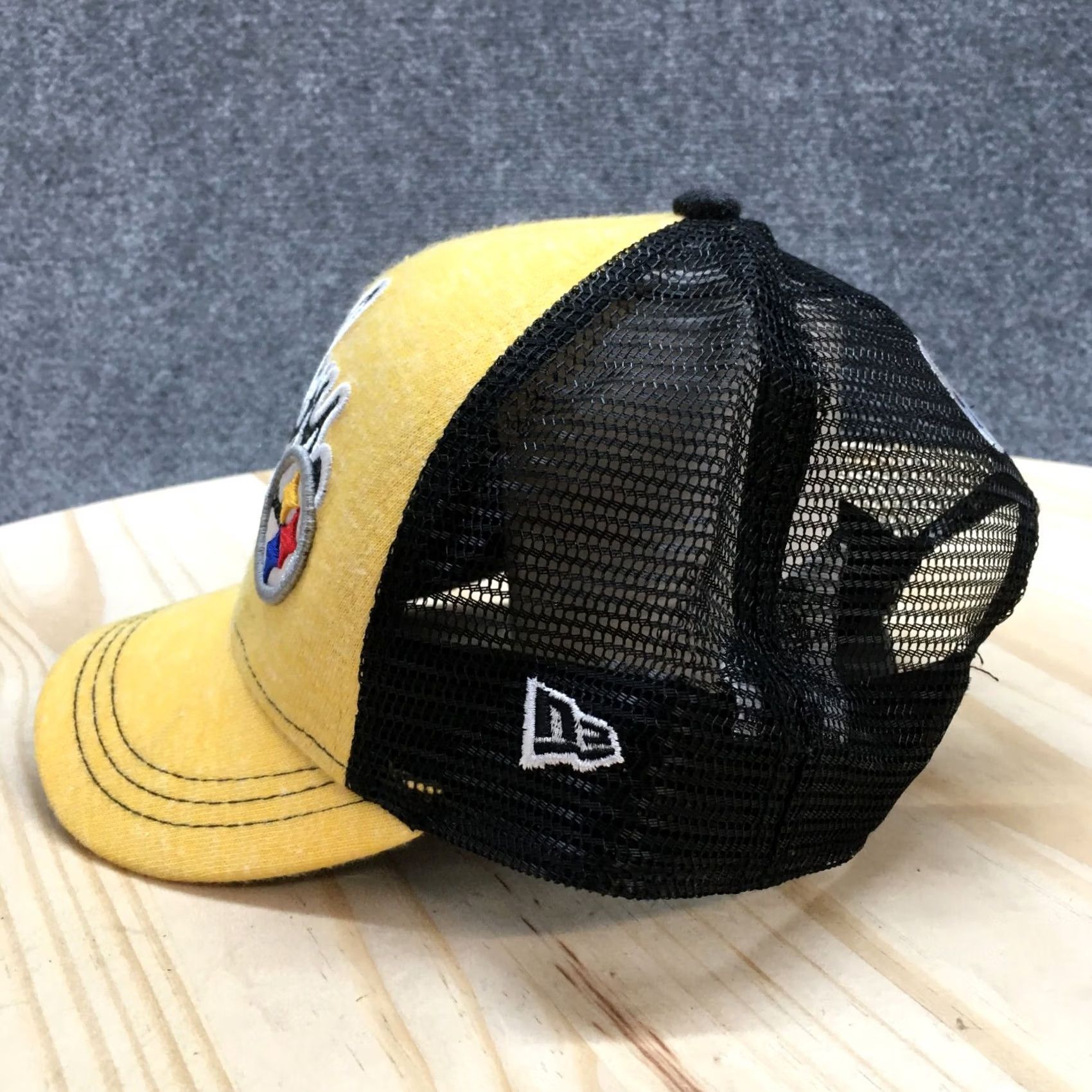 New Era Pittsburgh Steelers New Era Trucker Hat Womens Black Yellow One Size Adjustable Size ONE SIZE - 4 Thumbnail