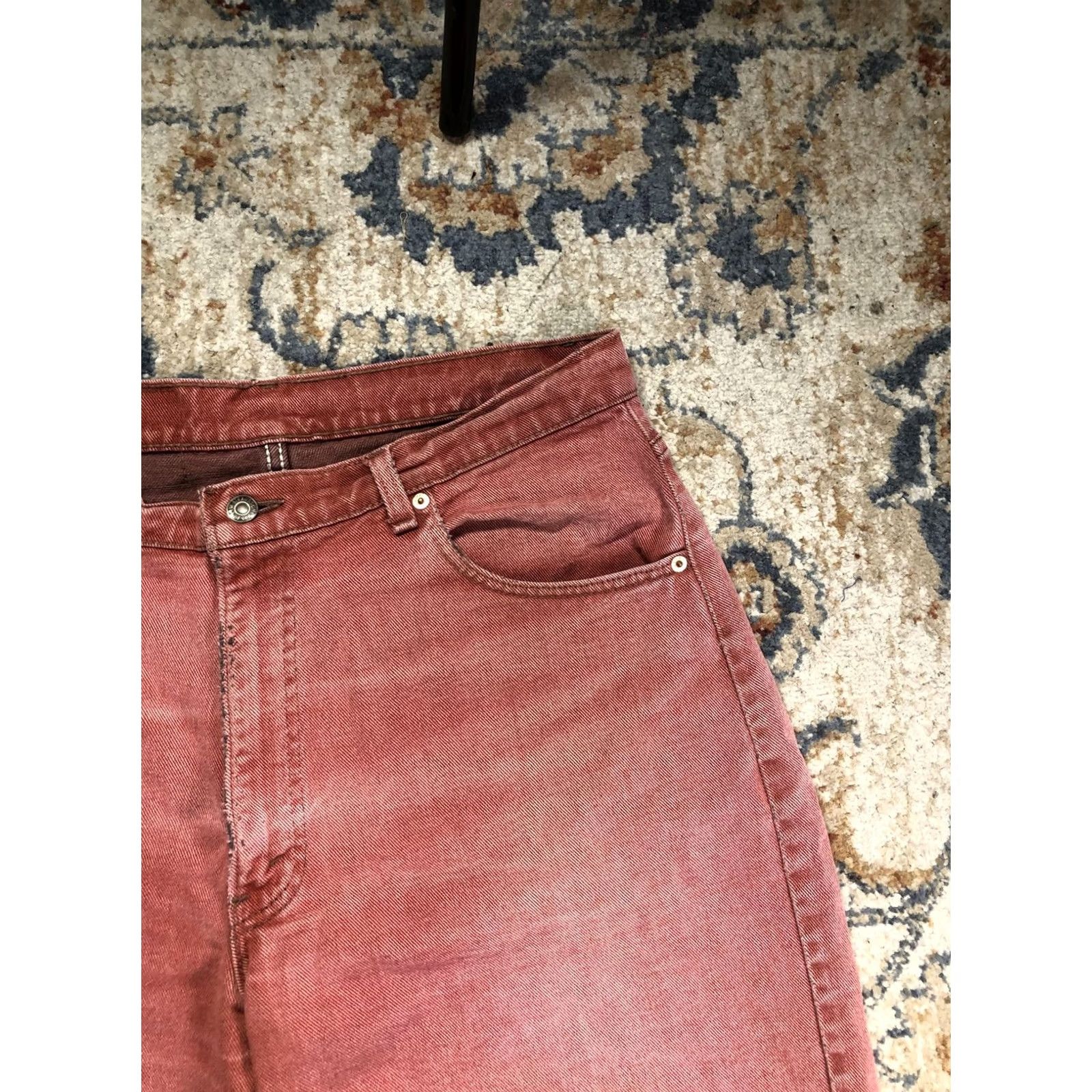 Levi's VINTAGE Levis 560 Denim Shorts Mens 36 Red Relaxed Bermuda Casual Summer Shirt Size US 36 / EU 52 - 3 Thumbnail
