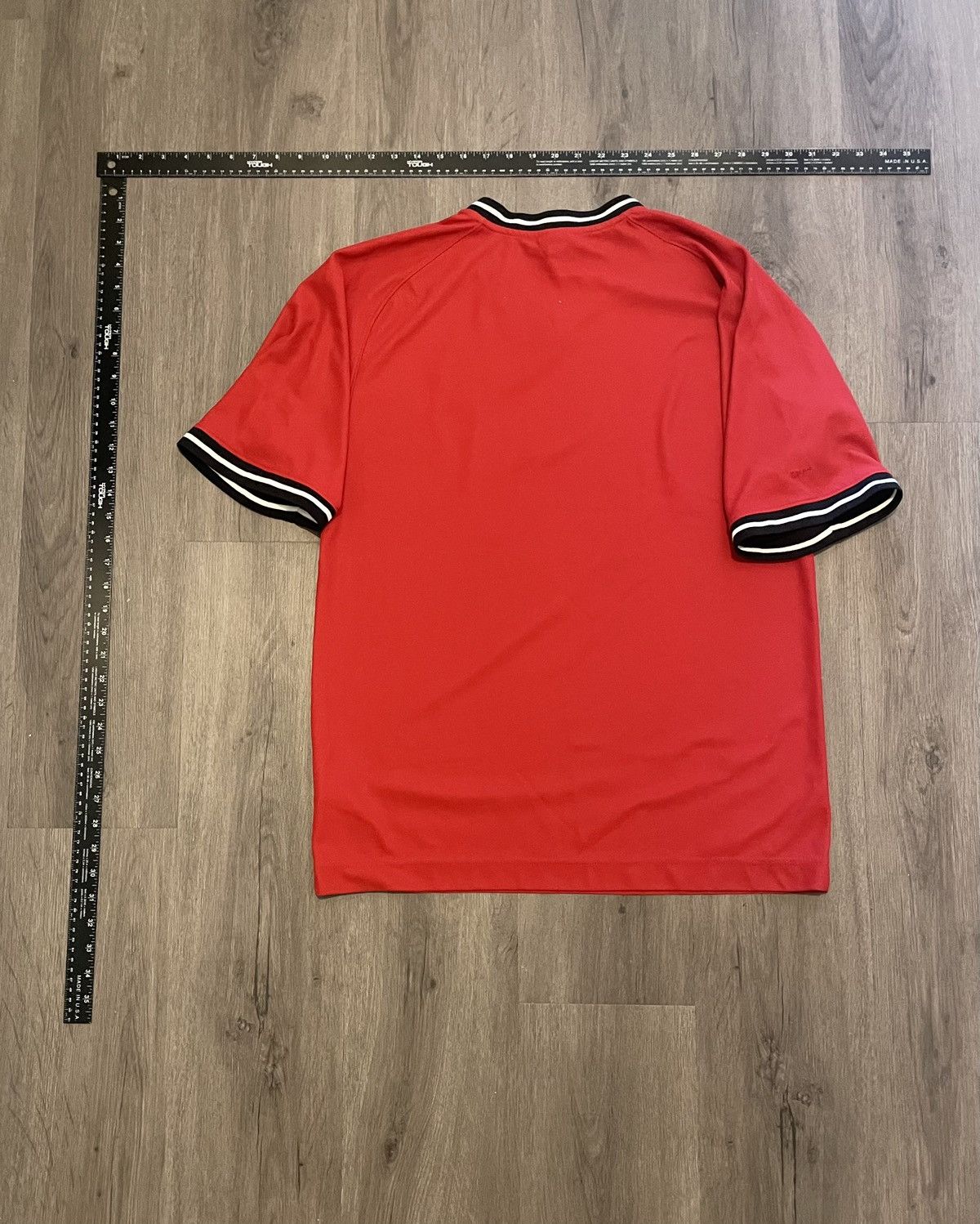 Nike × Vintage Y2K Nike “Basketball Dri-Fit Warm-up” T-Shirt (Sz.M) Size US M / EU 48-50 / 2 - 4 Thumbnail