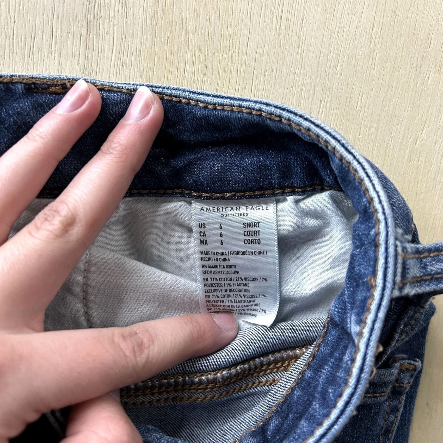 American Eagle Outfitters American Eagle Outfitters Womens 6 Short Blue Distressed Skinny Jeans Size 28" / US 6 / IT 42 - 3 Thumbnail