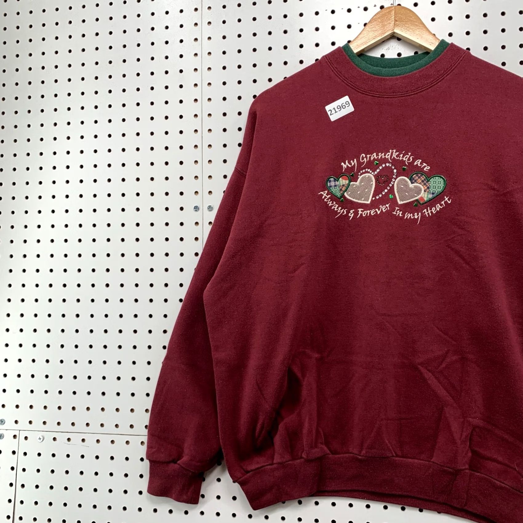 Vintage M&C Sportswear Sweatshirt Red Heart Love Embroidered Women Large Crewneck Size L / US 10 / IT 46 - 3 Thumbnail
