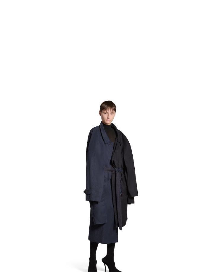 Balenciaga o1tr1nto0825 Double Sleeve Carcoat in Blue/Black Size M / US 6-8 / IT 42-44 - 1 Preview