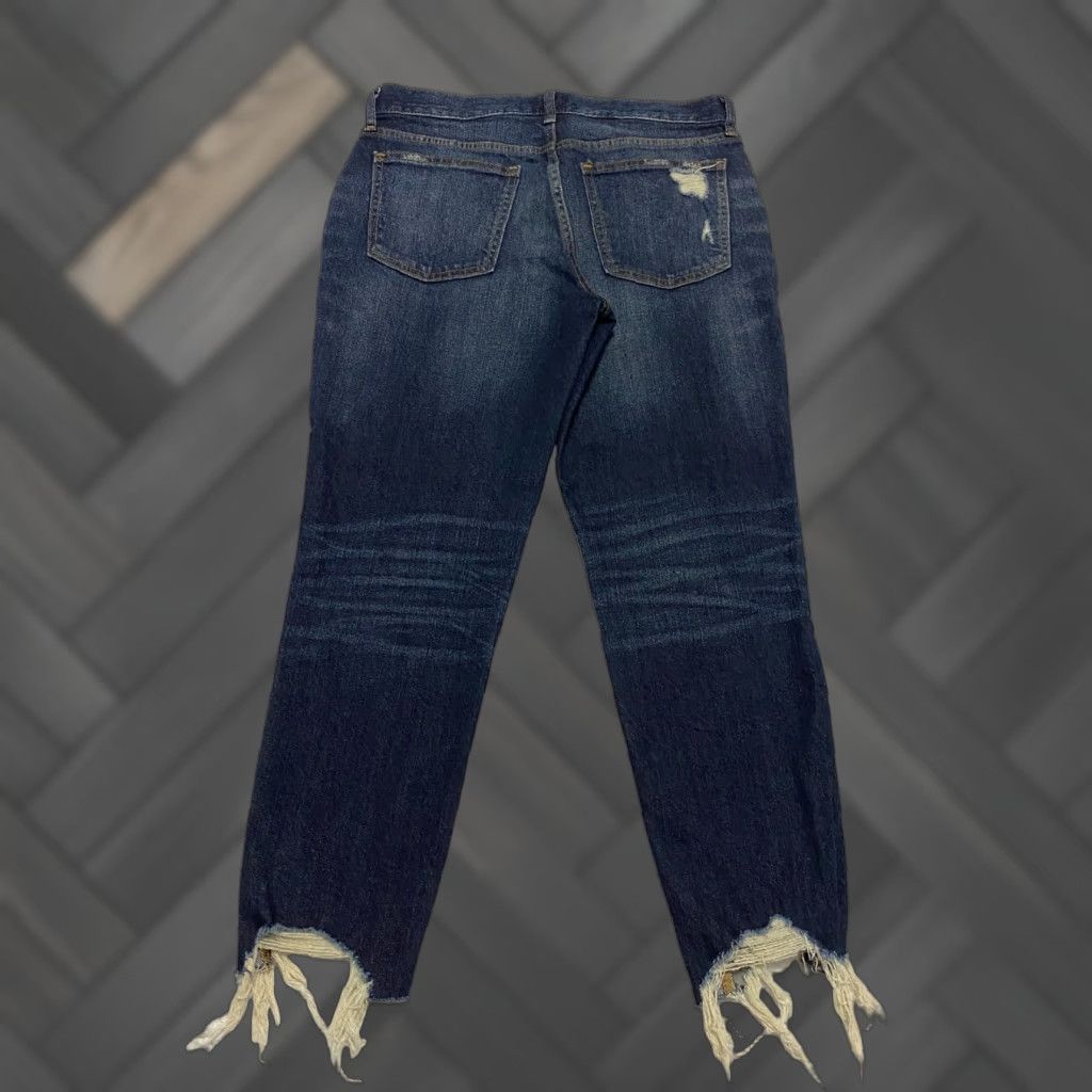 Gap Gap Best Girlfriend Capri Jeans Women's 29 Blue Denim Distressed Frayed Hem Capris 5-Pocket Size ONE SIZE - 1 Thumbnail
