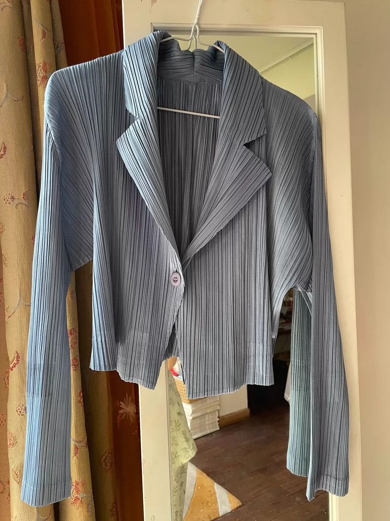 Issey Miyake Issey Miyake size:3 Blue pleated coat Size XS / US 0-2 / IT 36-38 - 8 Thumbnail