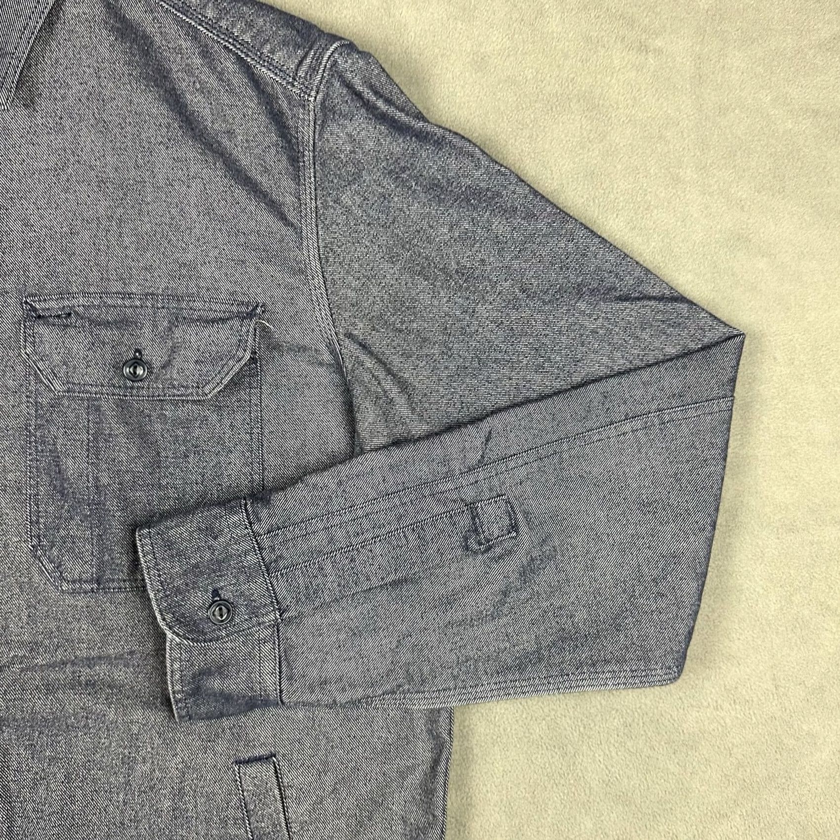 Gap VINTAGE Gap Denim Shirt Mens M Blue Shacket Button-Up Pockets Casual All Seasons Size US M / EU 48-50 / 2 - 7 Thumbnail