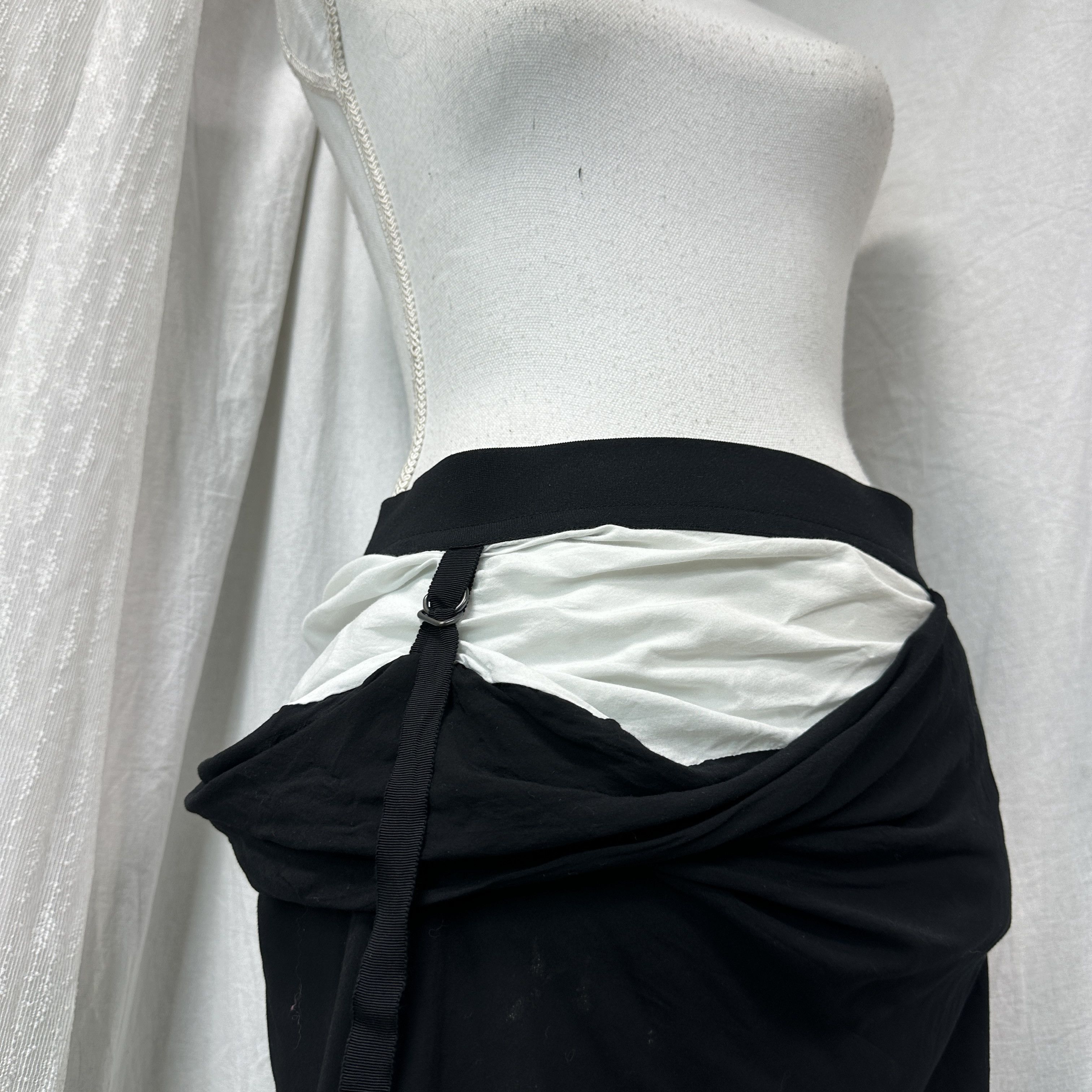 Ann Demeulemeester Vintage Avant Garde Viscose Ann Demeulemeester Skirt Y2K Size 26" / US 2 / IT 38 - 9 Thumbnail