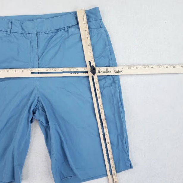 Van Heusen Van Heusen Women's Blue Cotton Bermuda Shorts Adult 14 Size 36" / US 14 / IT 50 - 6 Thumbnail
