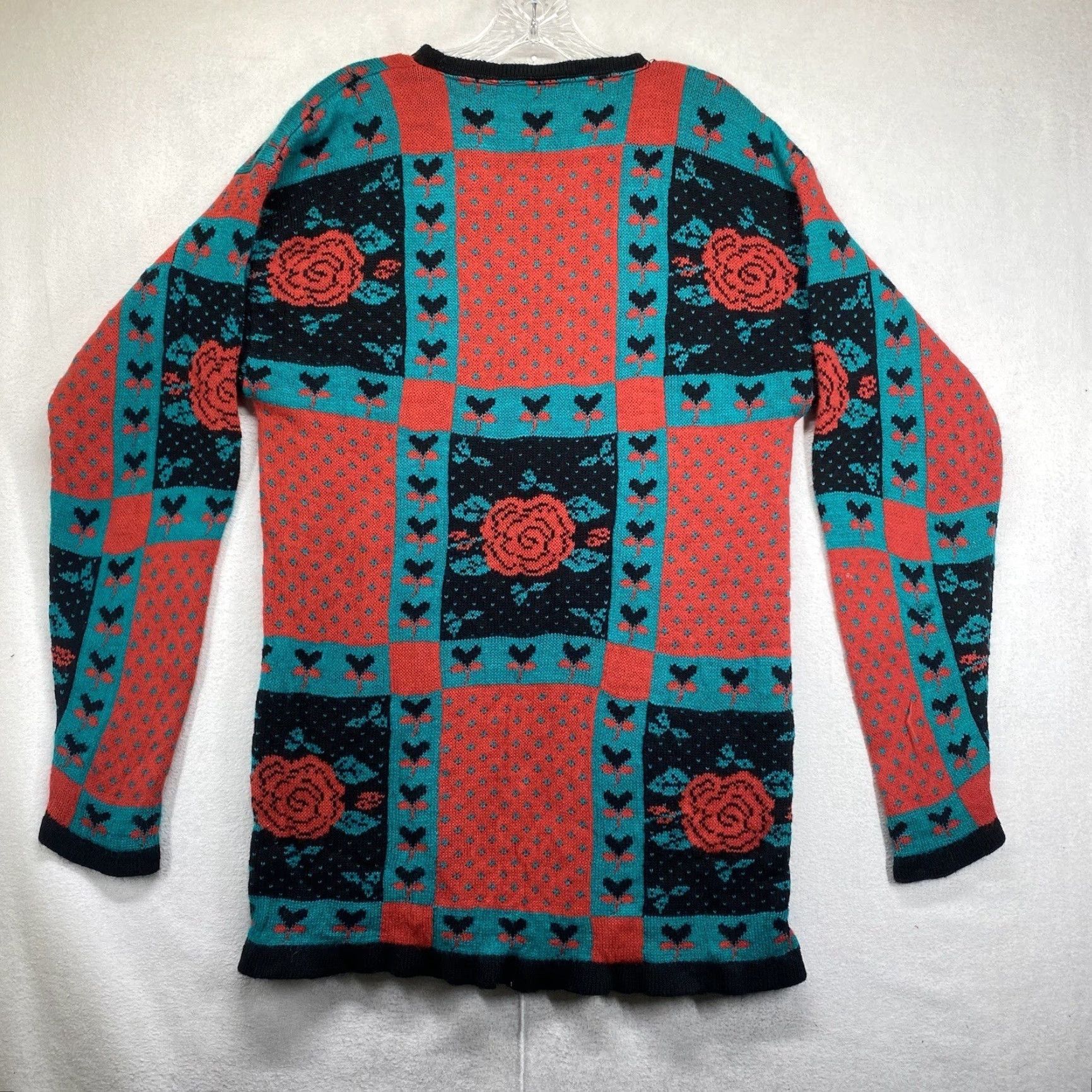 Vintage VINTAGE Rob Rich Women's Sweater Floral Roses 1980s Oversized Acrylic Casual Medium EUC Size M / US 6-8 / IT 42-44 - 2 Thumbnail