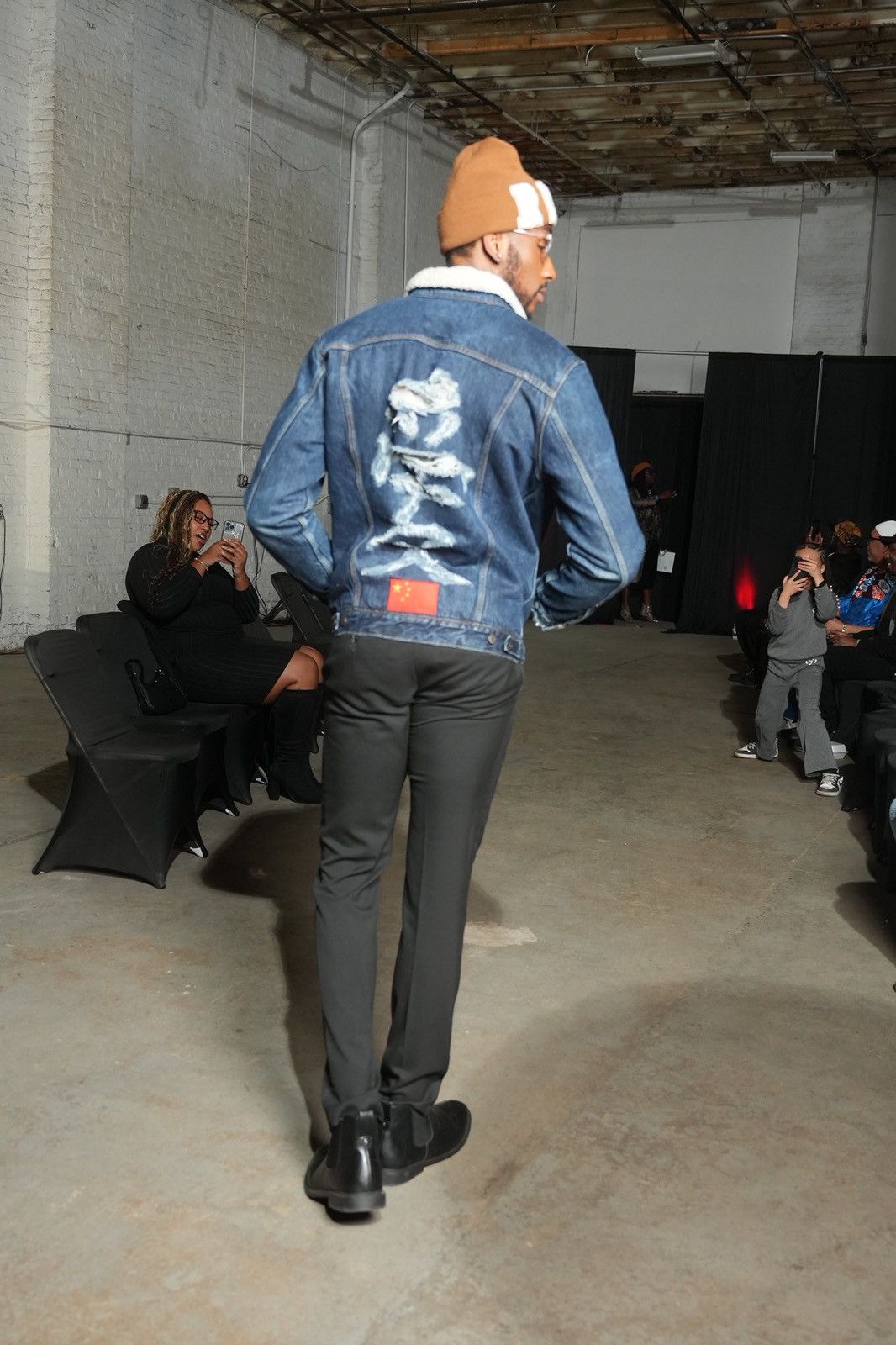 Levi's “Love” China Sherpa by @kendallcustoms Size US XL / EU 56 / 4 - 3 Thumbnail