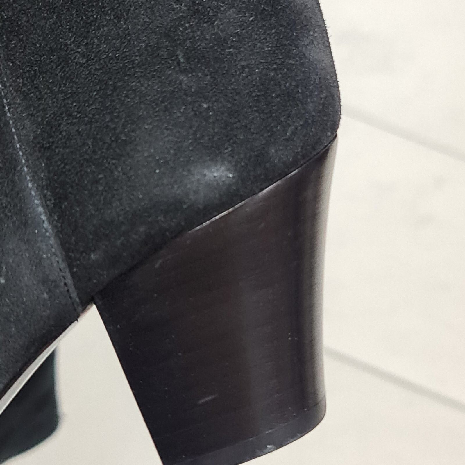 Saint Laurent Paris Saint Laurent Black Suede Boots Sz.38 Size US 8 / IT 38 - 9 Thumbnail